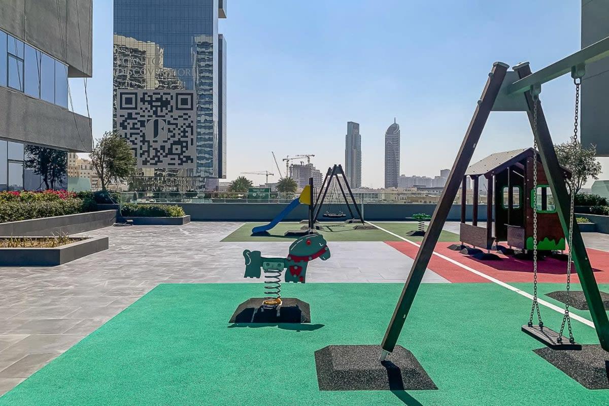 Frank Porter - Bloom Heights Dubai