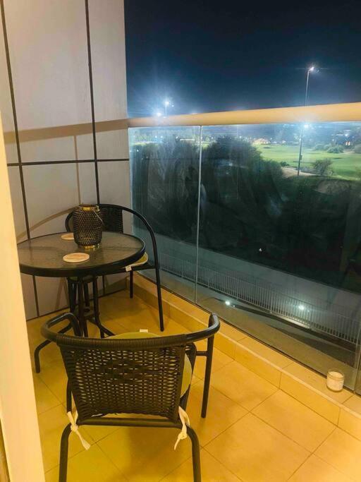 Tranquil Els Golf Course Views Apartment