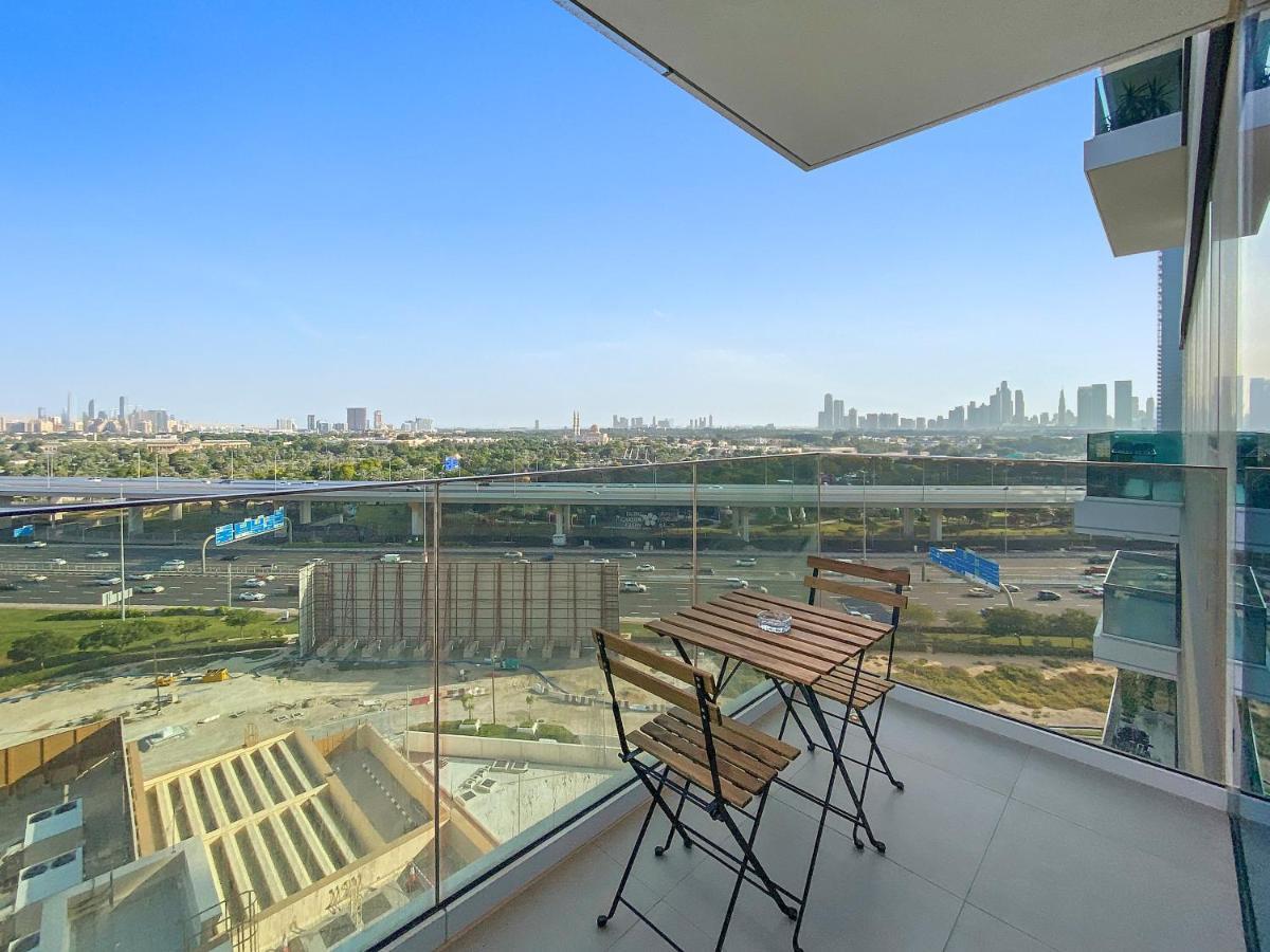 Luxury 1br With Pool, Gym, Parking & Fast Wifi Apartment *