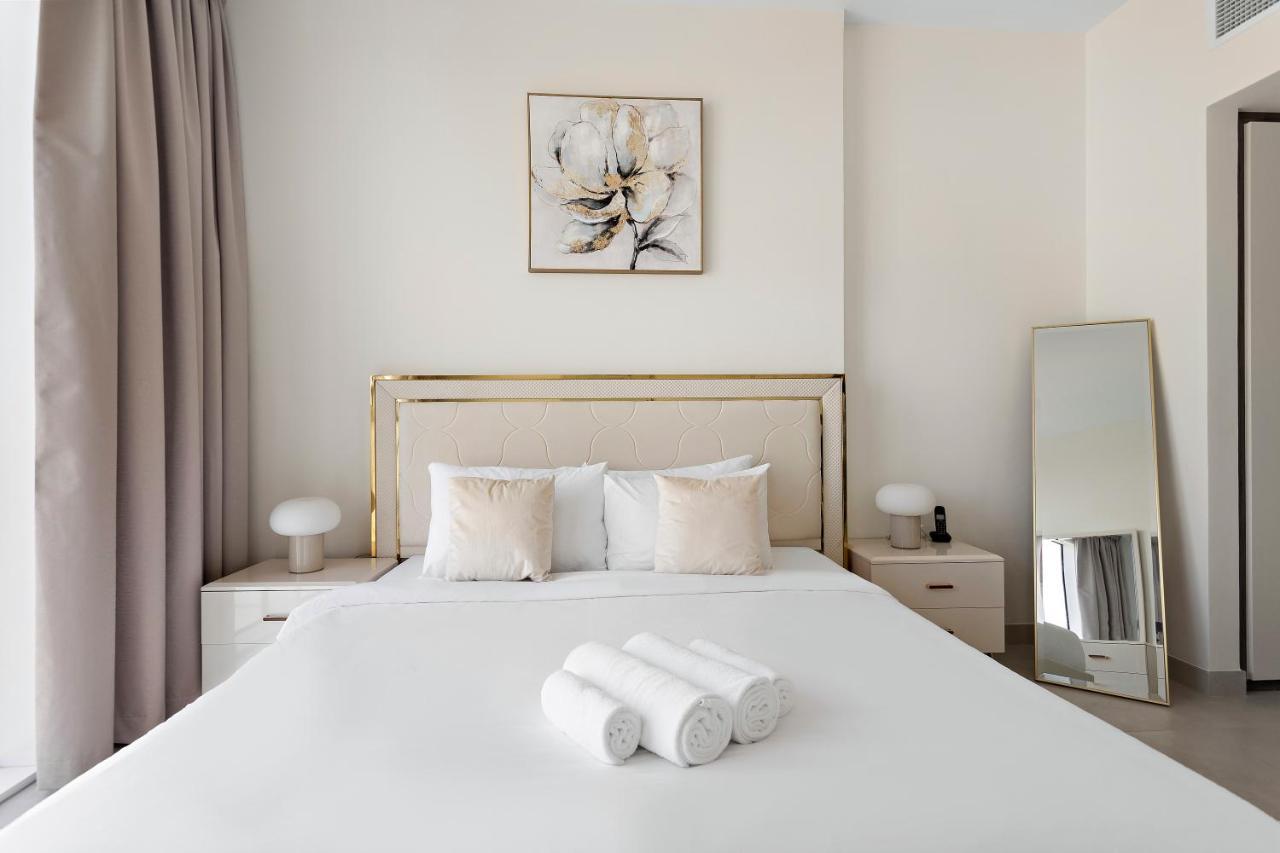 Luxury 1br With Pool, Gym, Parking & Fast Wifi Dubai