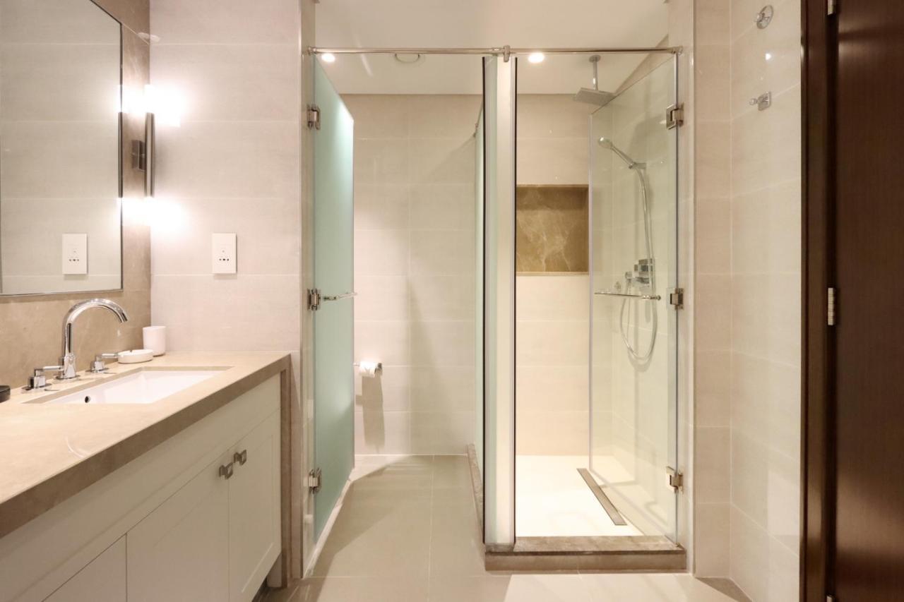 Apartment Livbnb Suites-spectacular 2br Burj Fountain Views Dubai