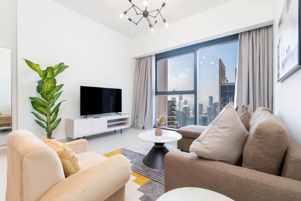 White Sage - Act One Tower Apartment *