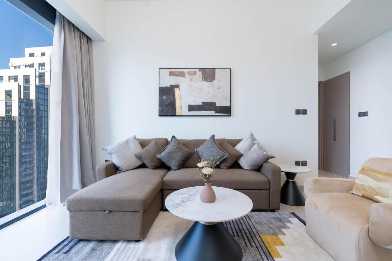 White Sage - Act One Tower Apartment *