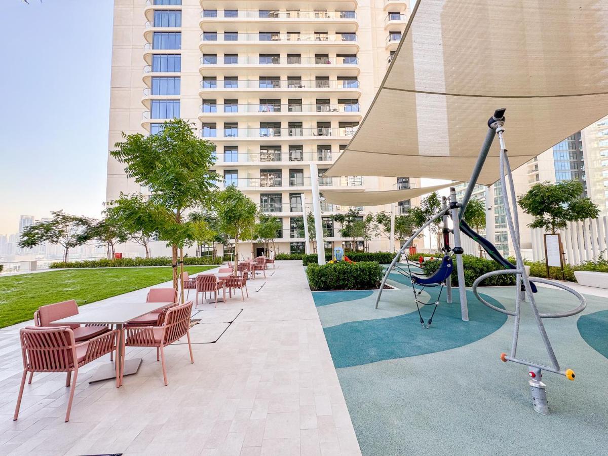 Stunning 2br With Private Access Apartment Dubai