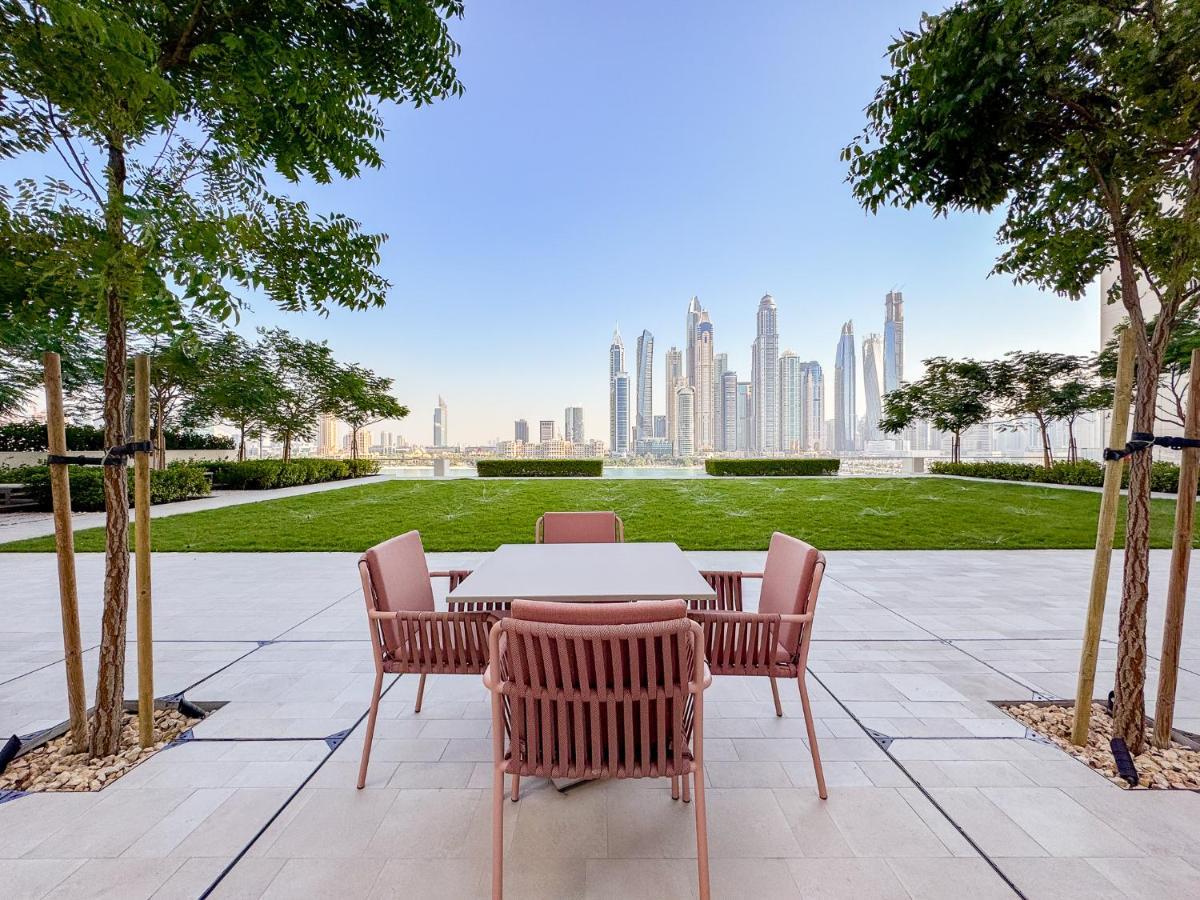 Stunning 2br With Private Access