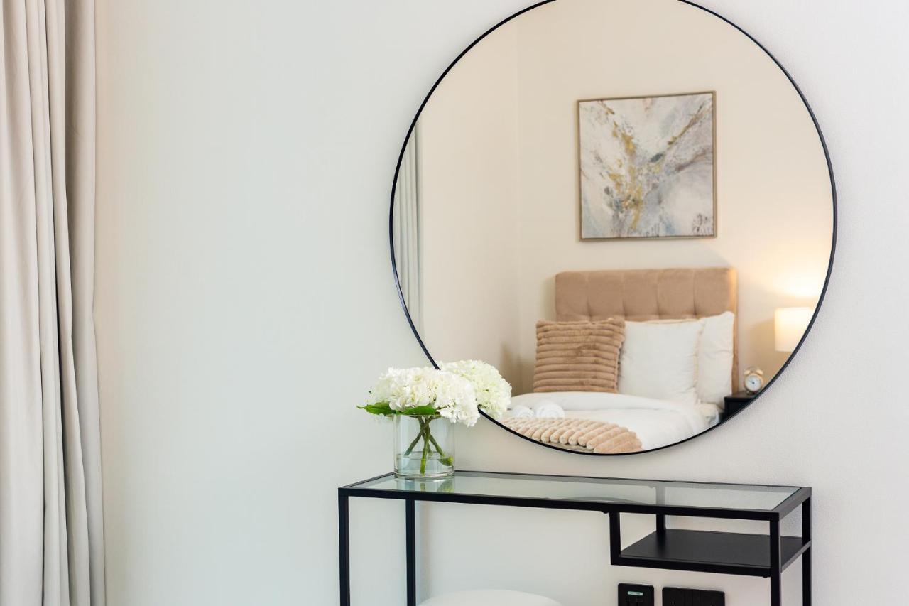 Stunning 2br With Private Access Apartment *