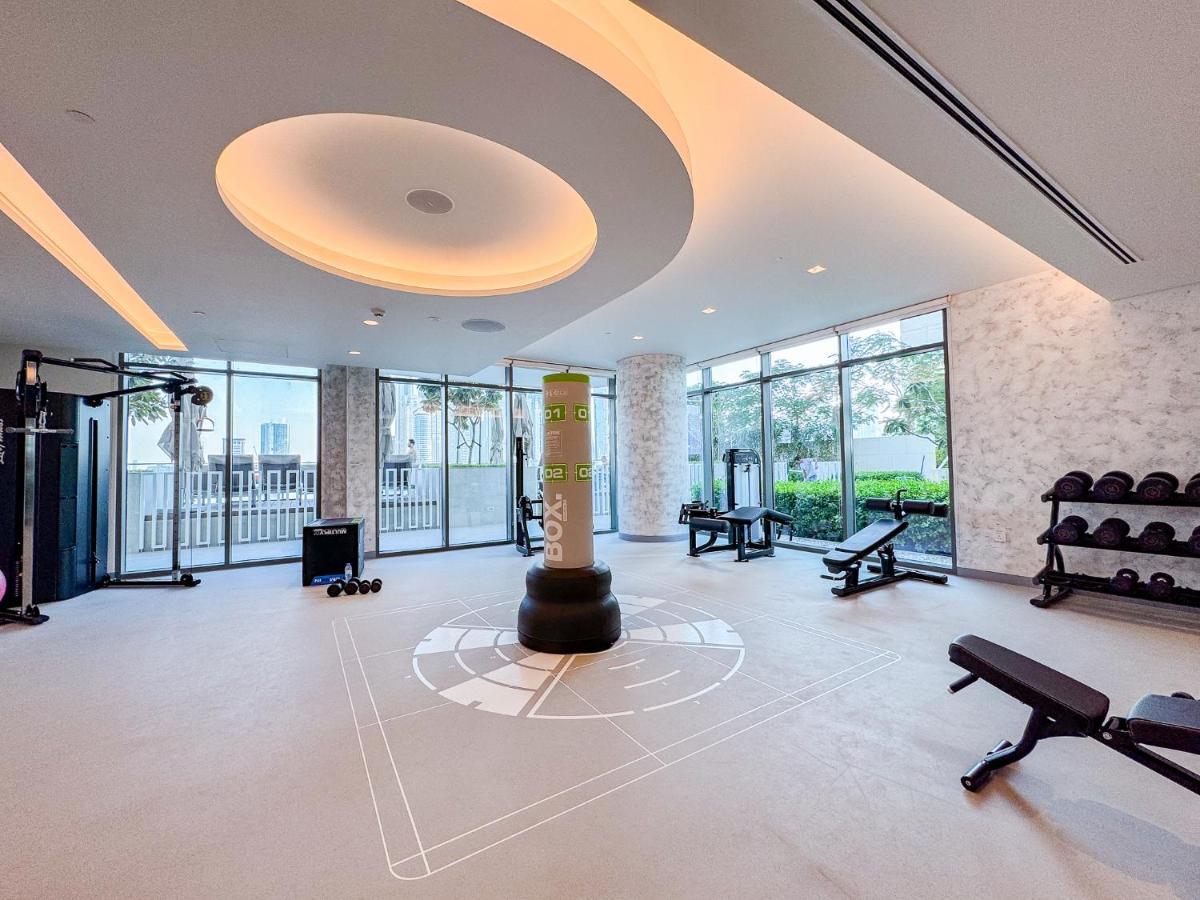 Apartment Stunning 2br With Private Access Dubai