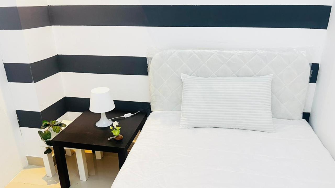 Fashion Partition Near Mall Of The Emirates Homestay *