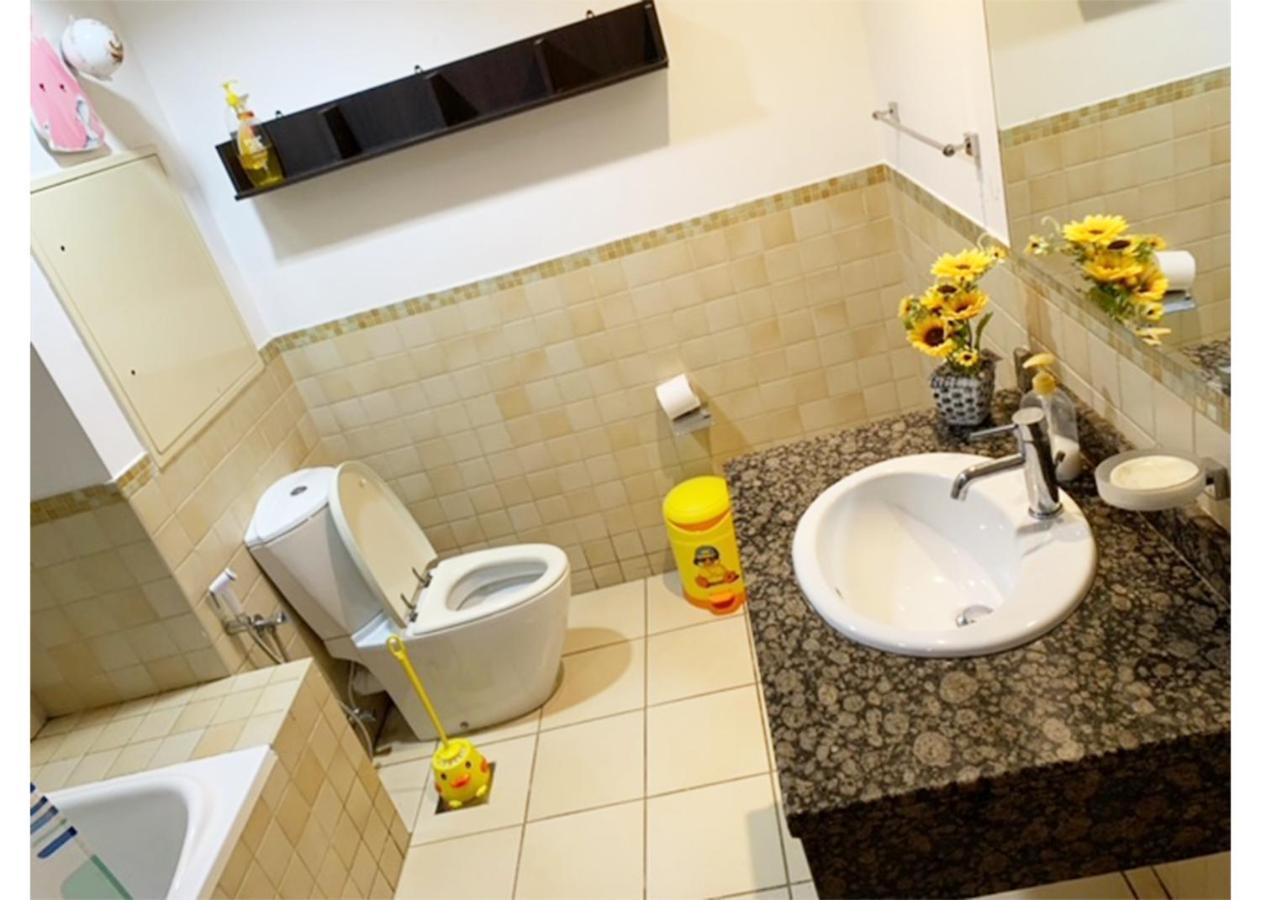 Royal Beach Residences Hostel