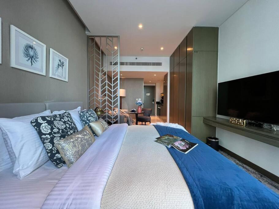 Apartment The Smart Concierge - Damac Maison Prive Dubai