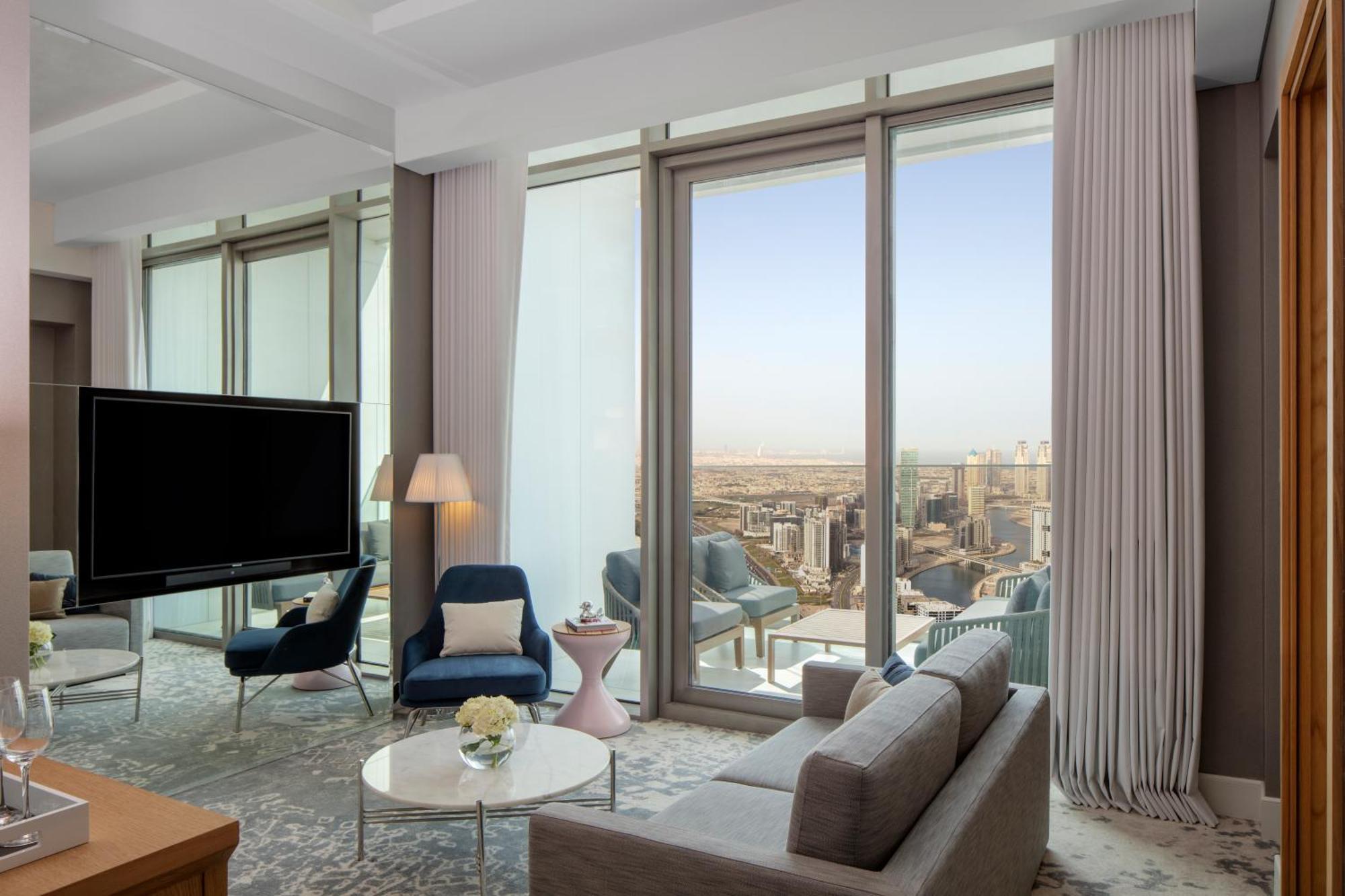 Hotel Sls & Residences 5*