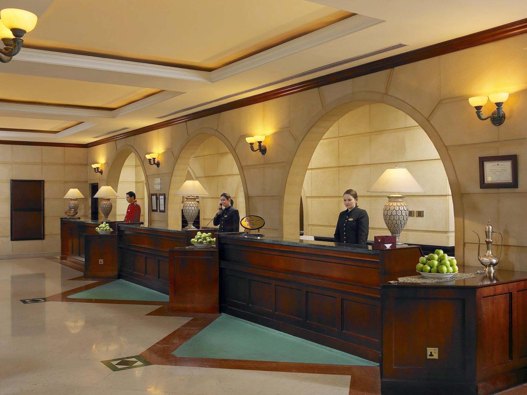 Hotel Knight Castle - Formerly Known As Carlton Palace 5*