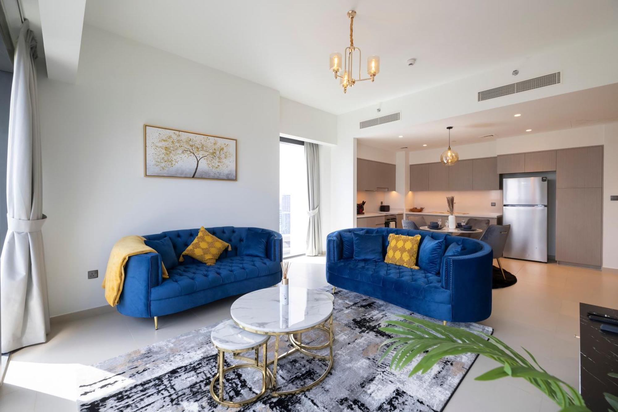 Luxury 2-br Apt With Burj View Apartment *