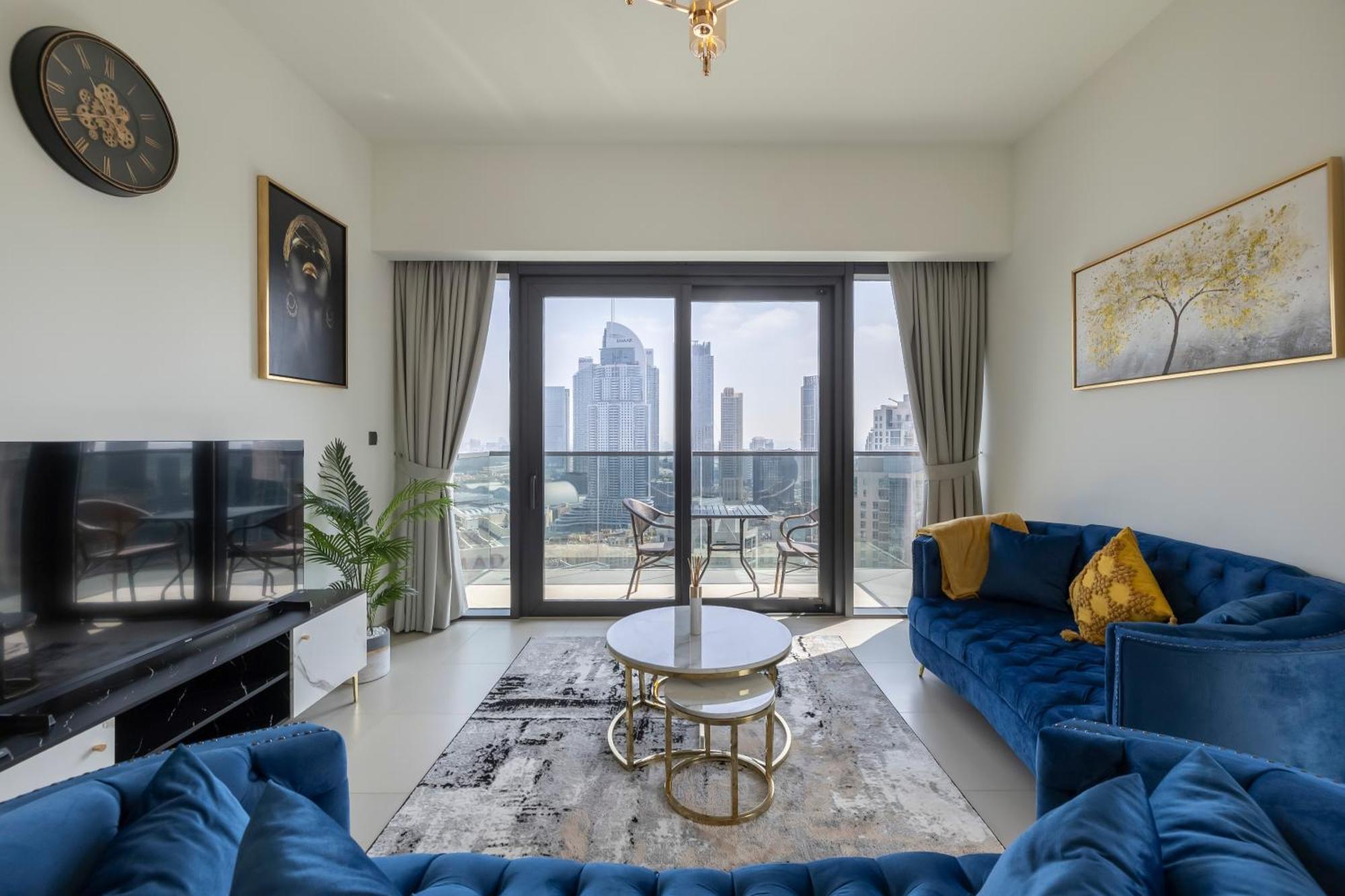 Luxury 2-br Apt With Burj View