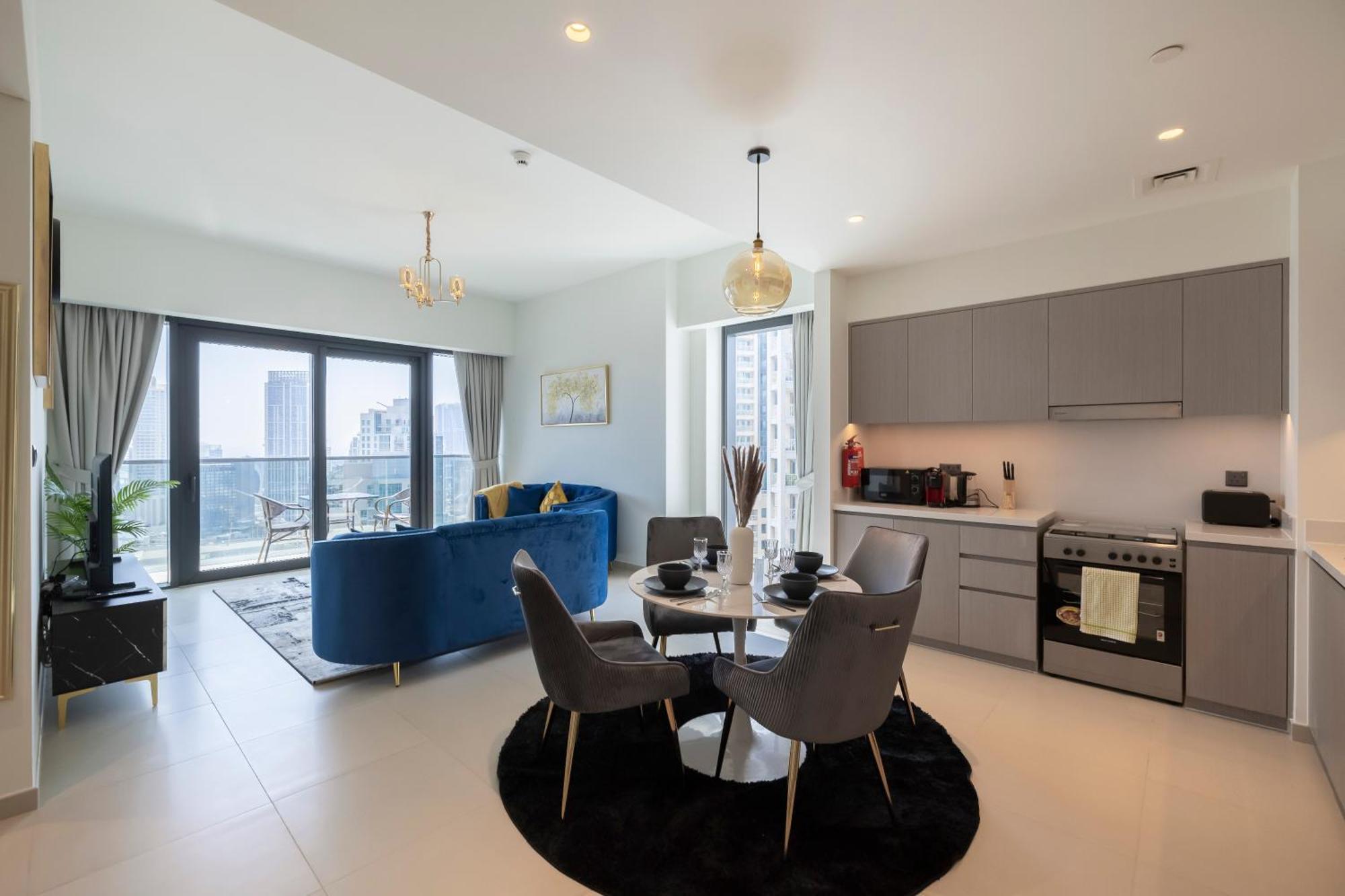 Luxury 2-br Apt With Burj View Apartment *