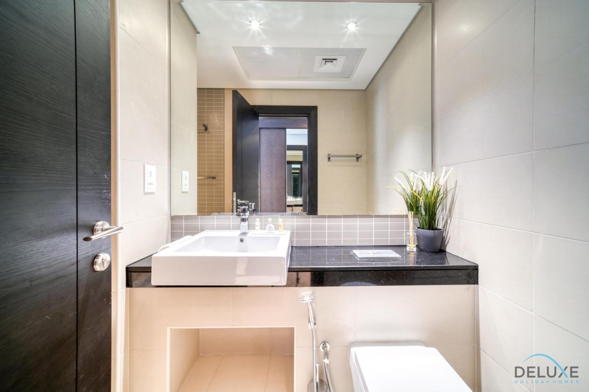 Beautiful 2br At Silverene Towers A Marina By Deluxe Homes