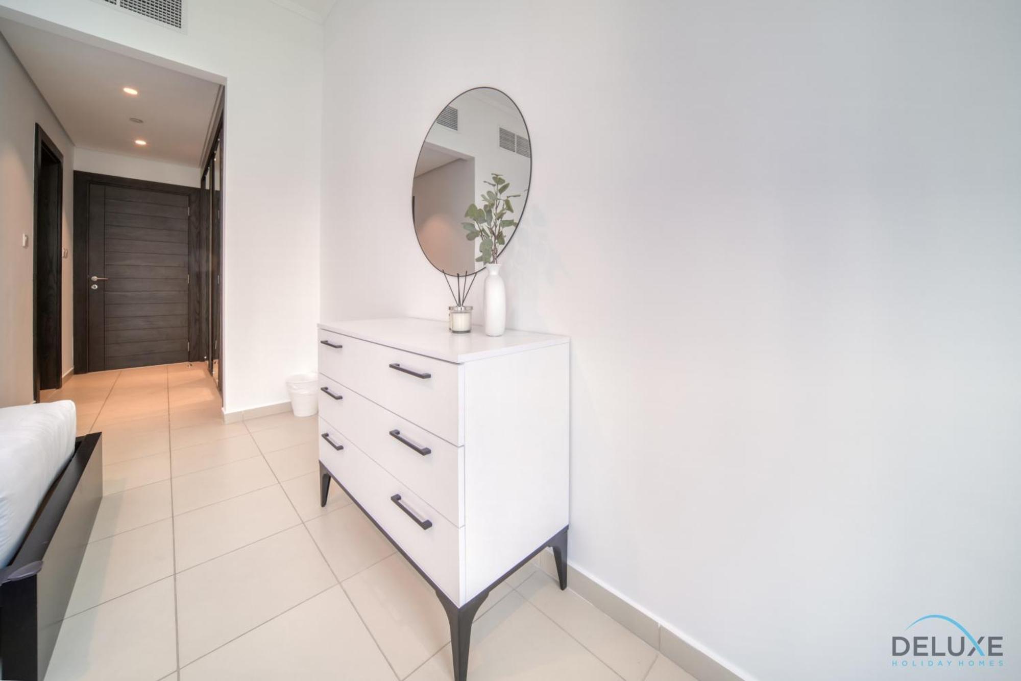 Beautiful 2br At Silverene Towers A Marina By Deluxe Homes Dubai