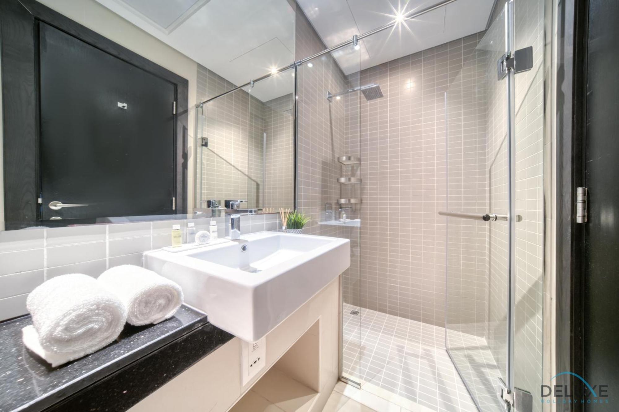 Beautiful 2br At Silverene Towers A Marina By Deluxe Homes * Dubai