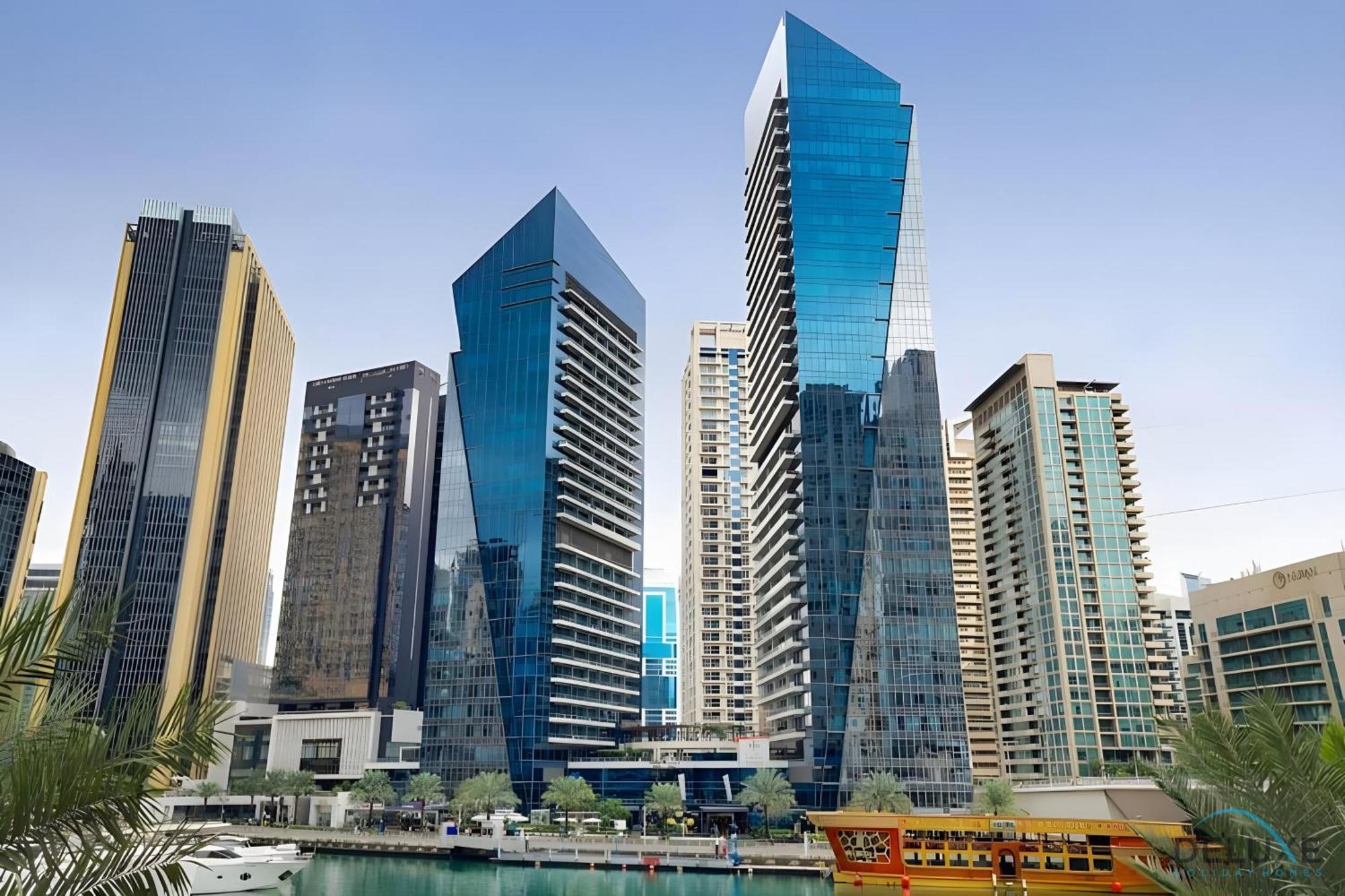 Beautiful 2br At Silverene Towers A Marina By Deluxe Homes Apartment
