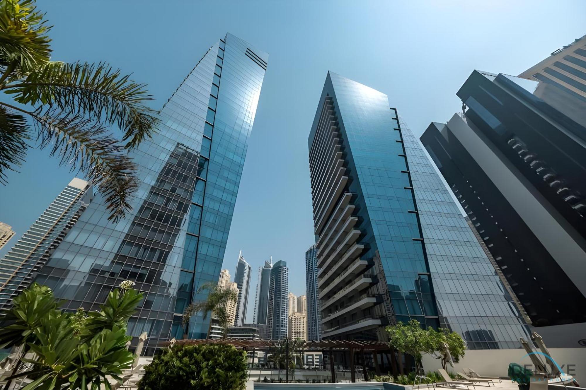 Beautiful 2br At Silverene Towers A Marina By Deluxe Homes *