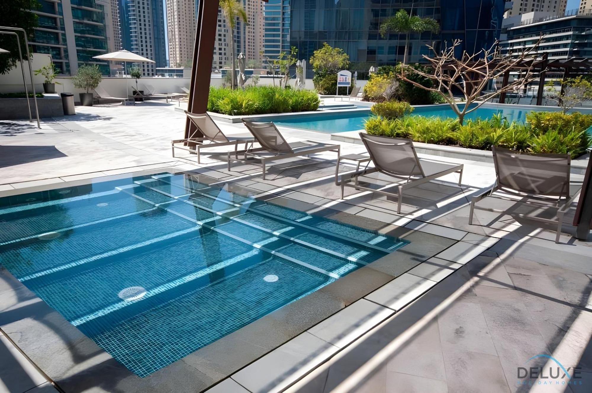 Beautiful 2br At Silverene Towers A Marina By Deluxe Homes *