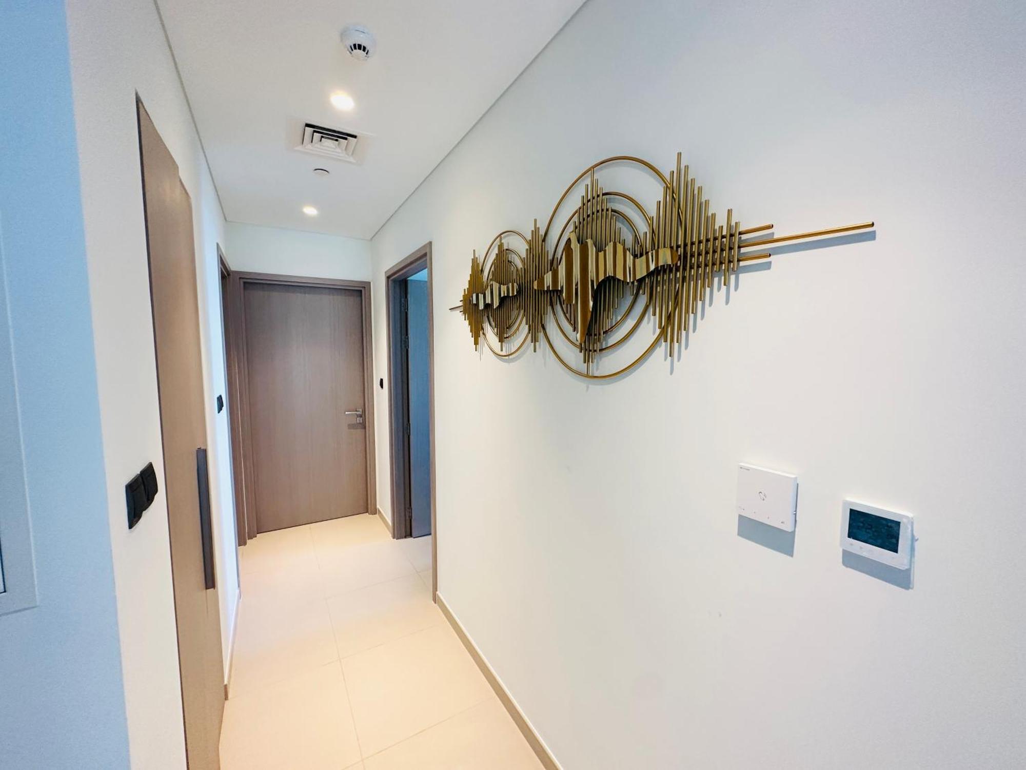 Luxury 2-br Apt With Burj View Apartment Dubai