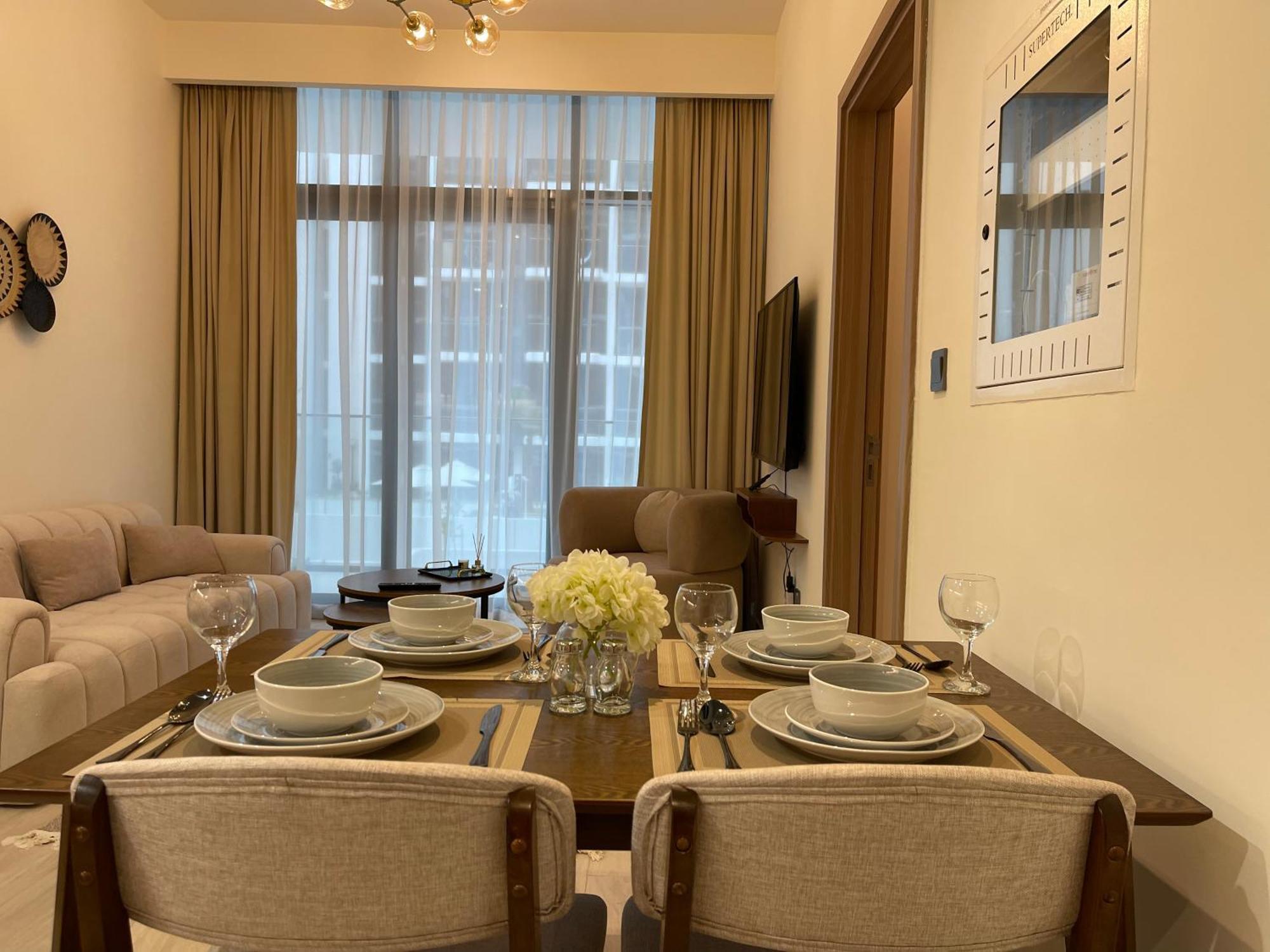 Ashri Homes Standard In Riviera With Pool View Apartment