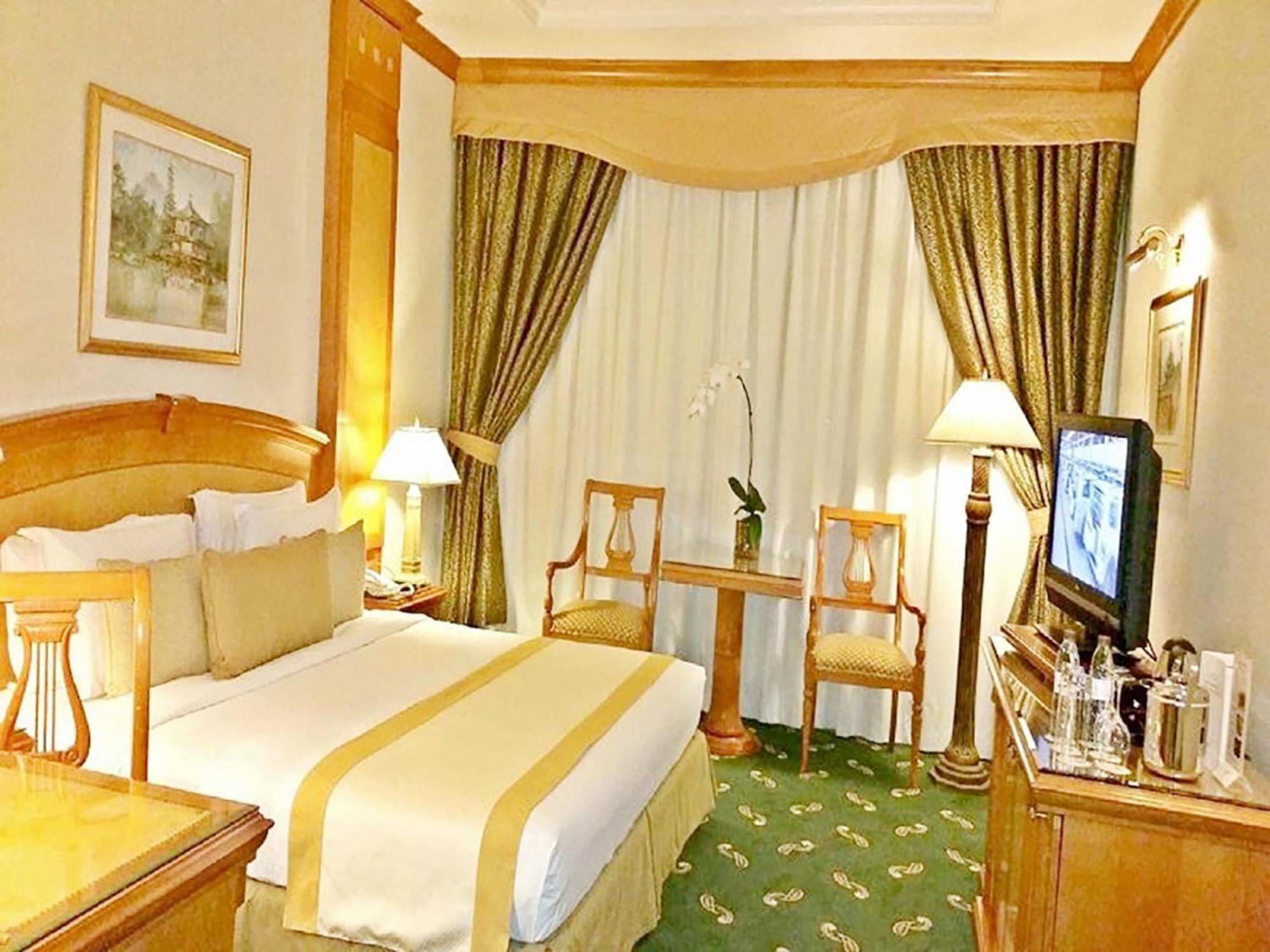 Knight Castle - Formerly Known As Carlton Palace 5*