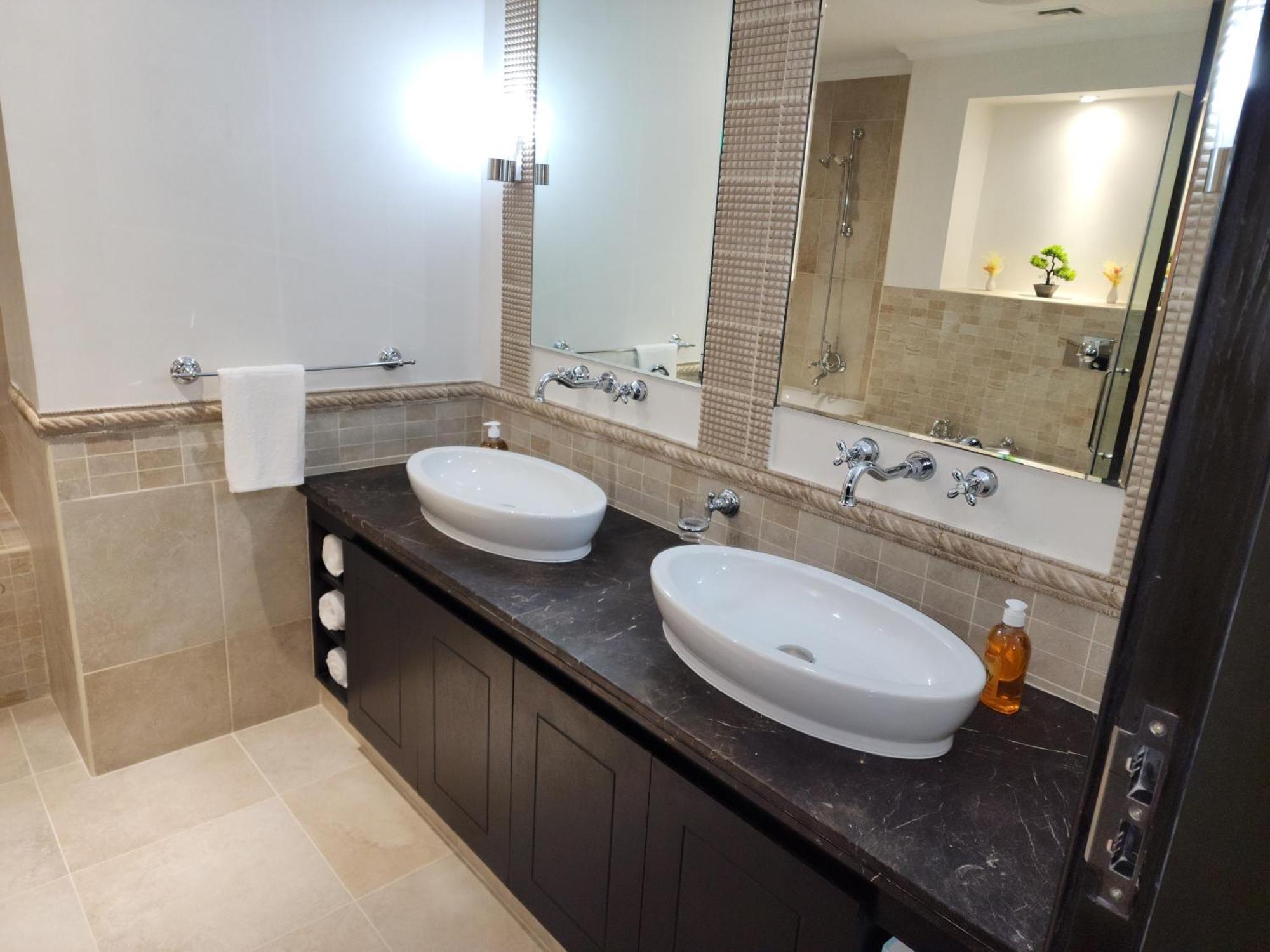 Whispering Pines Jumeirah Golf Estates By Golden Casa *