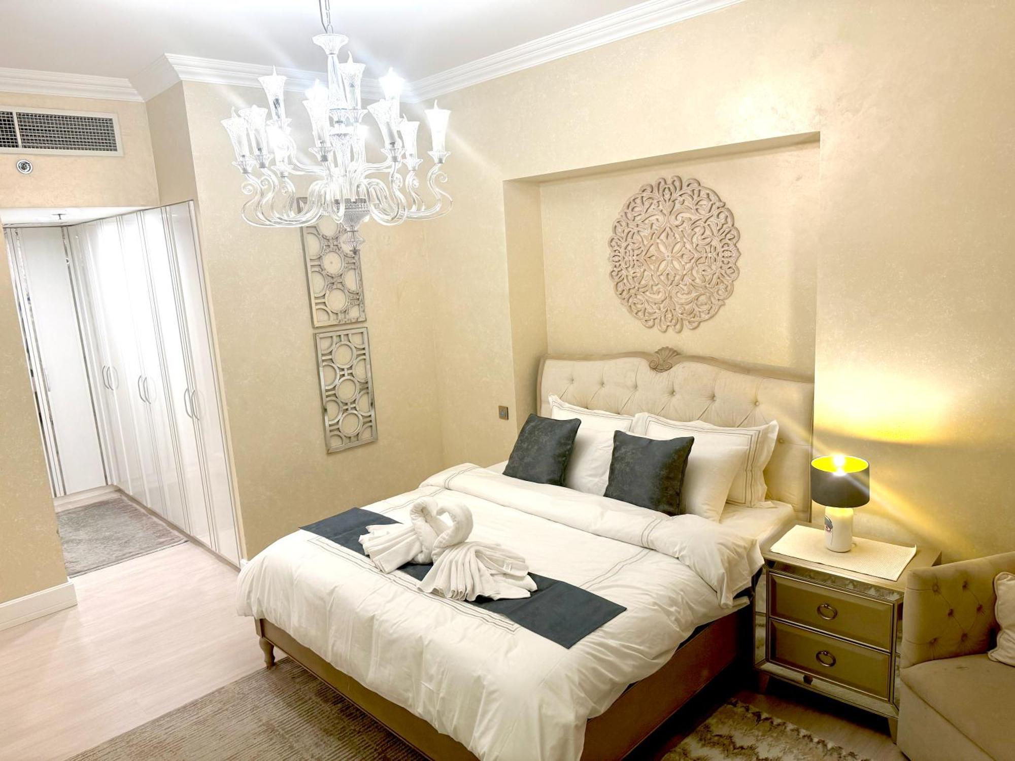 Hostel Royal Beach Residences