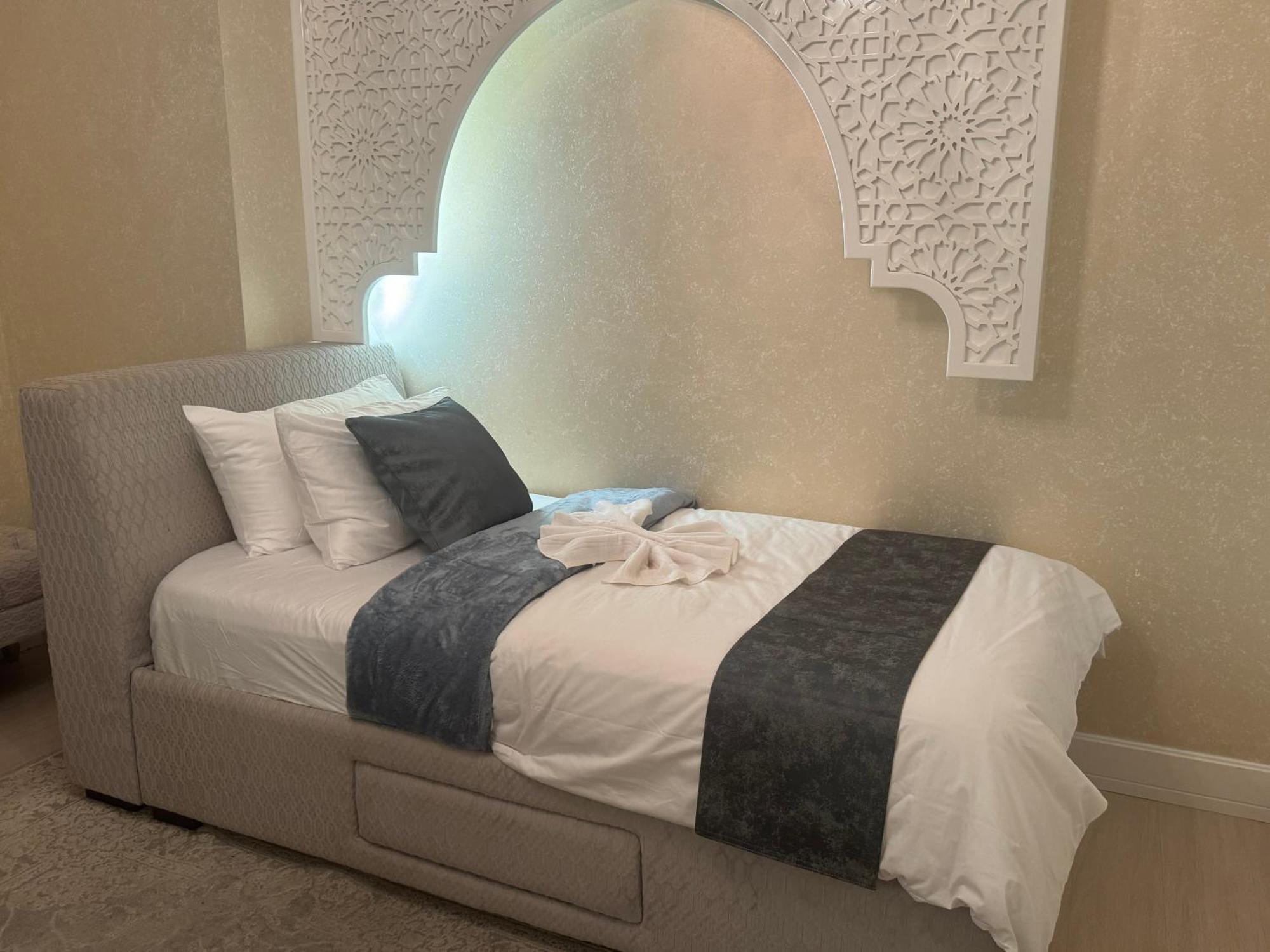 Royal Beach Residences *
