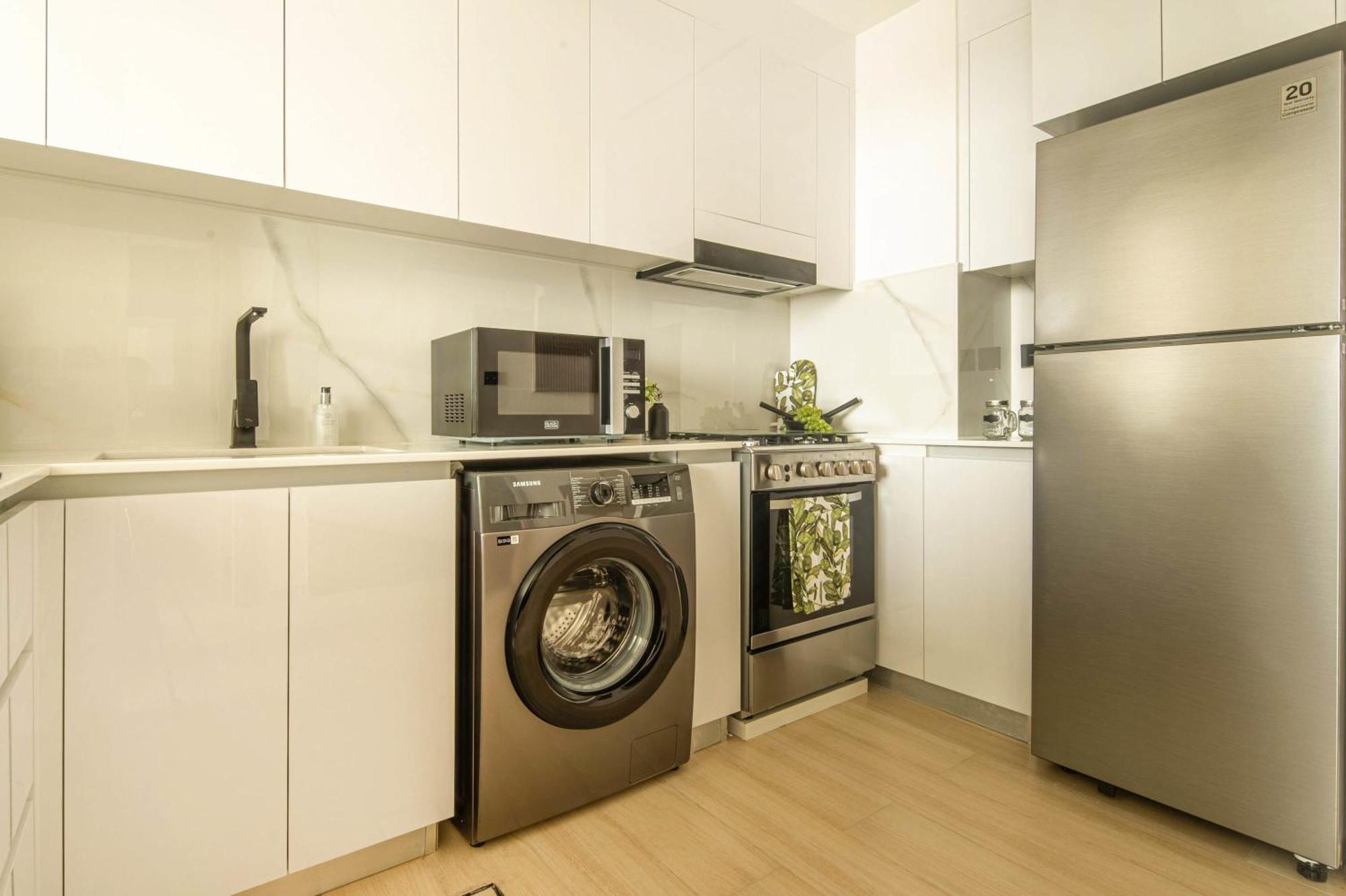 Frank Porter - Binghatti Nova Apartment
