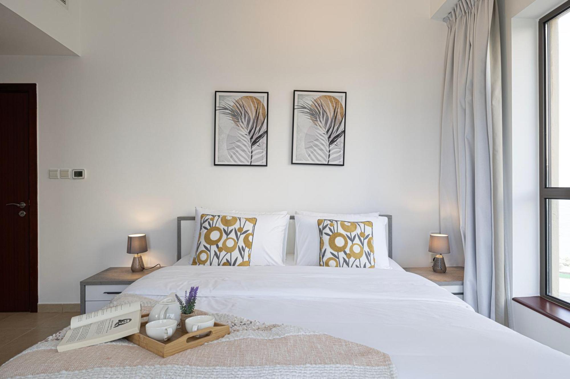 Salt Of The Ocean In Jbr By Lagom Apartment *