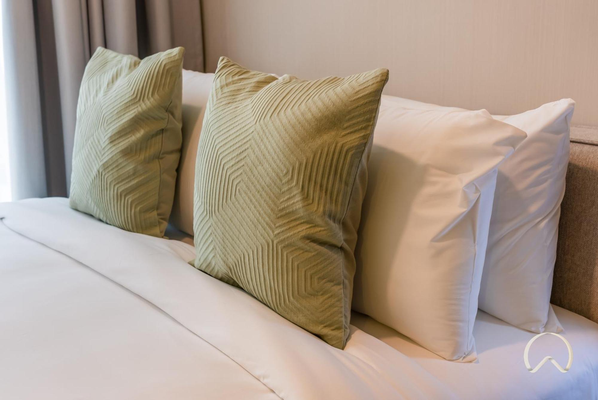 Apartment Oraya - Canal-side Comfort Close Burj Khalifa & Mall *