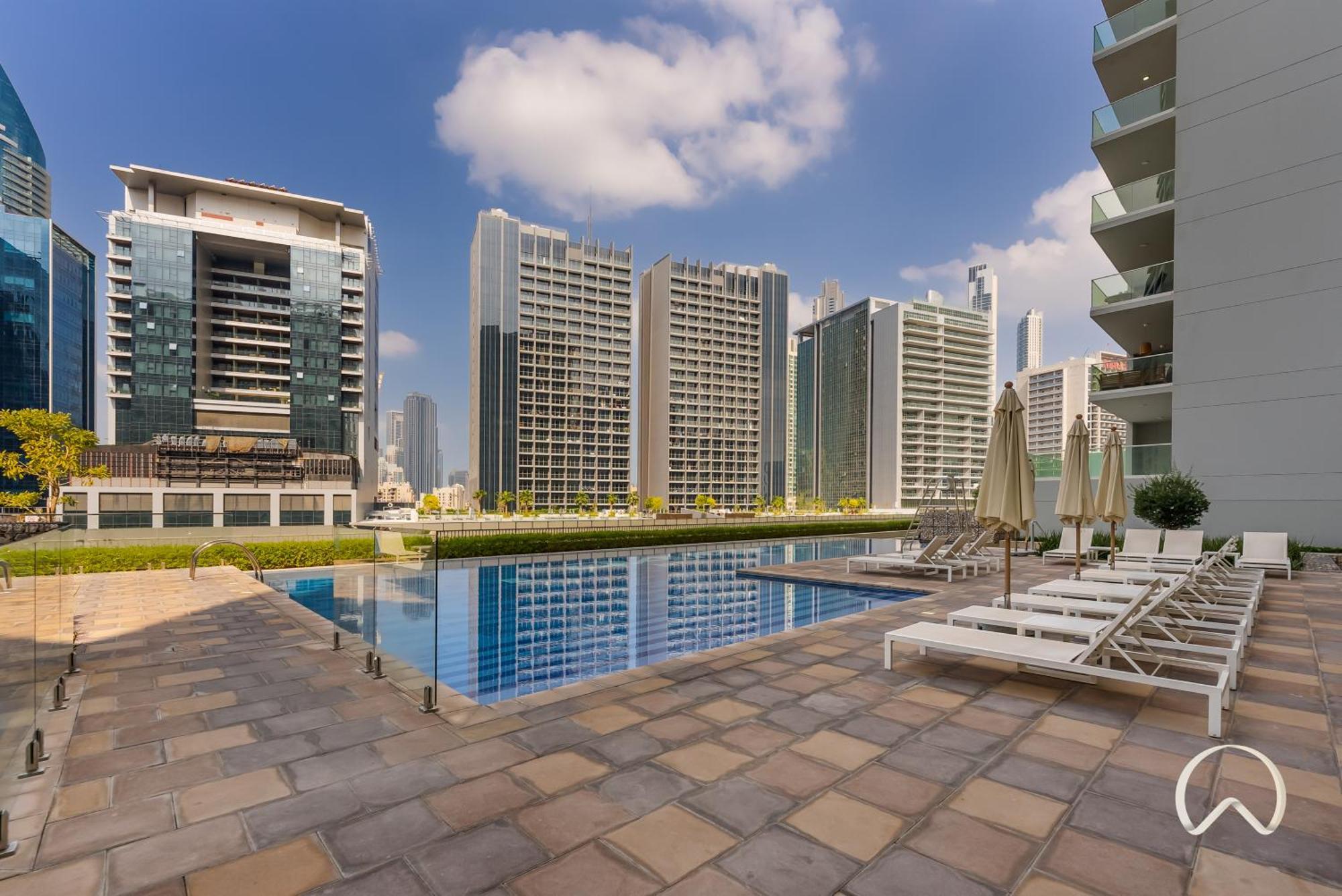 Oraya - Canal-side Comfort Close Burj Khalifa & Mall Apartment *