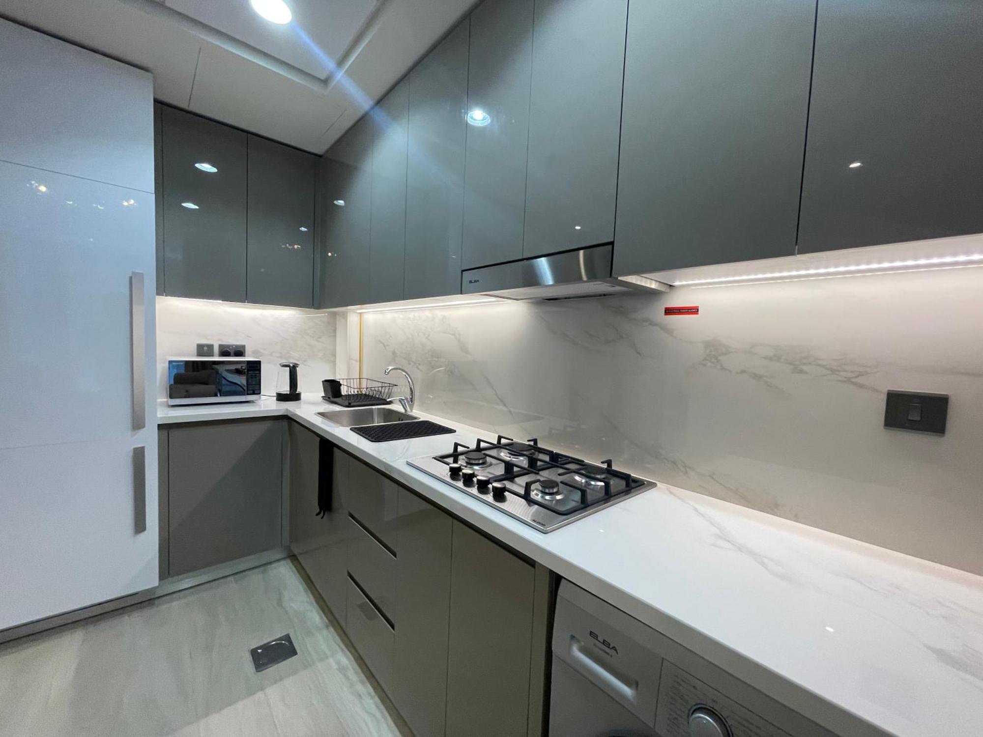 Apartment Ashri Homes Standard In Riviera With Pool View