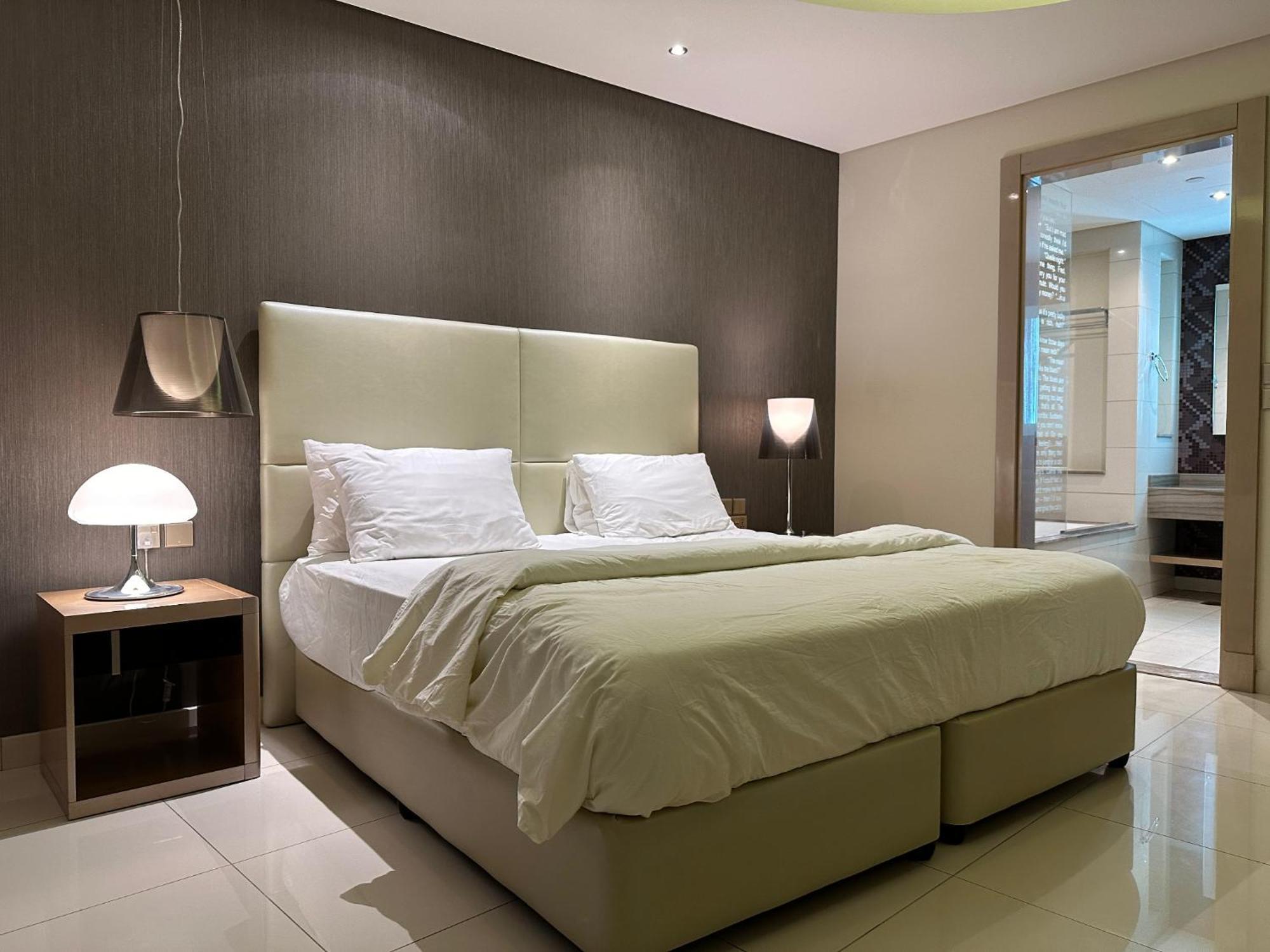 Luxurious In Paramount Apartment Dubai