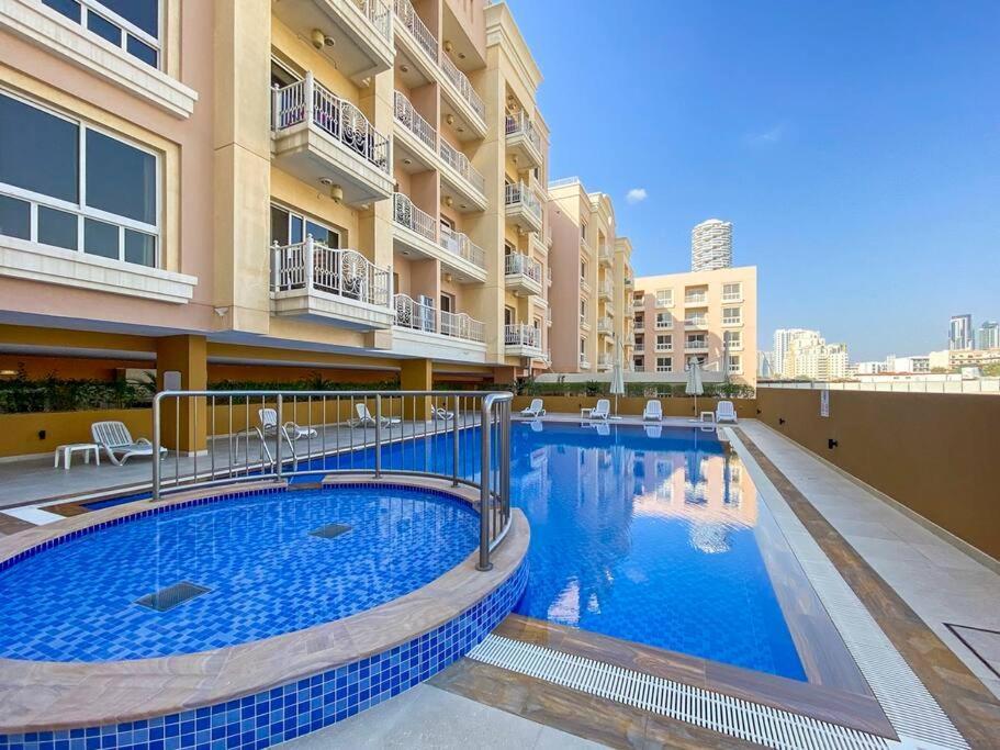 Cozy In Jvc Apartment Dubai