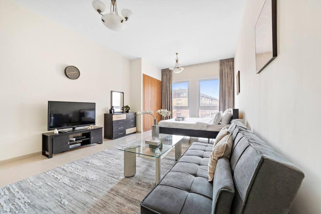 Apartment Cozy In Jvc Dubai