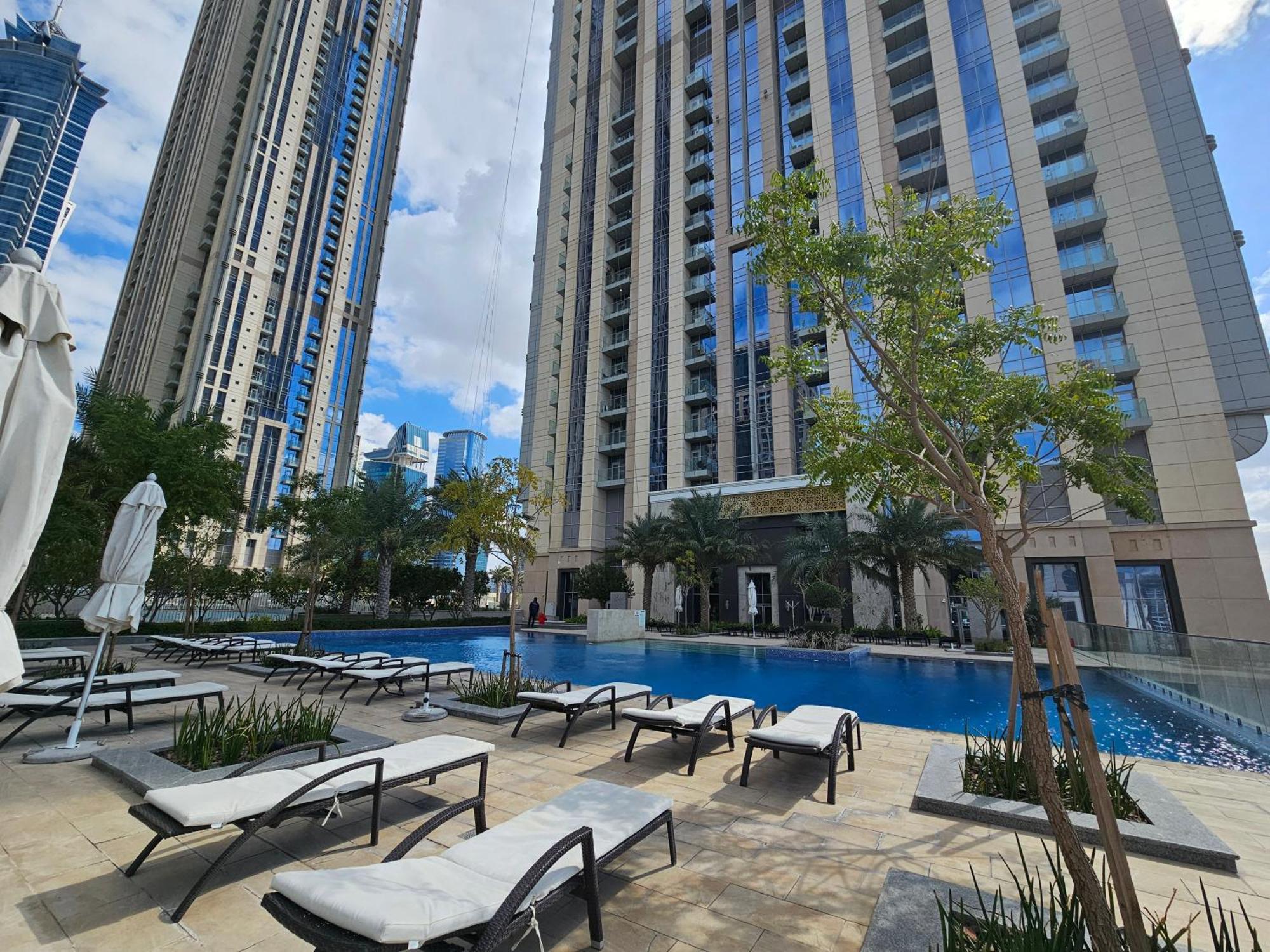Apartment Welhome - 3br Apt Located Directly On The Water Canal Dubai