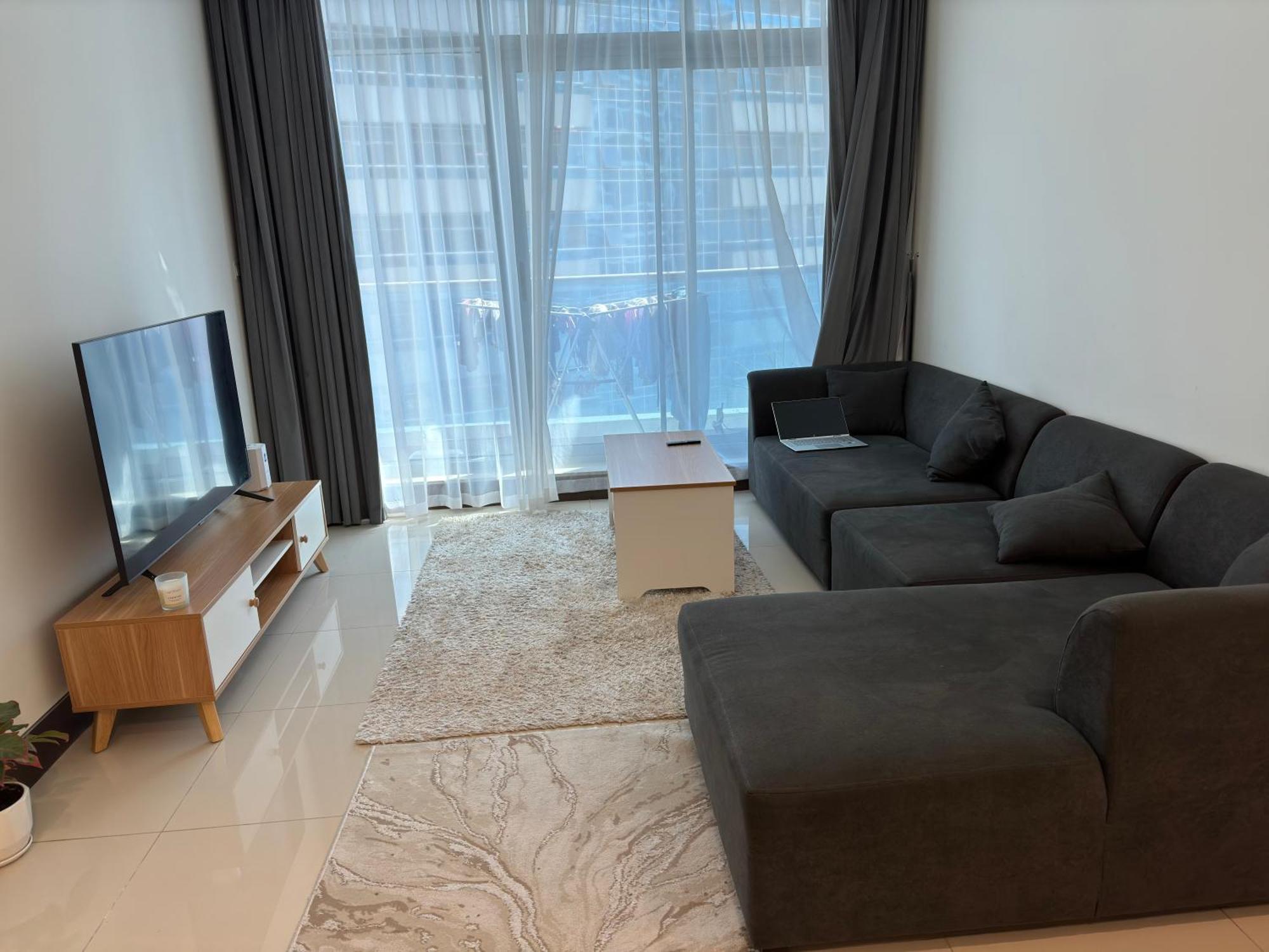 Apartment 1 Bhk Luxury Dubai