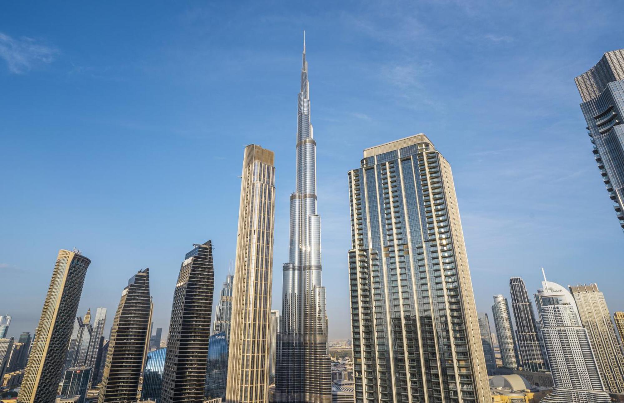 Apartment Cozy At Floor With Burj View From Balcony 173bc1 Dubai