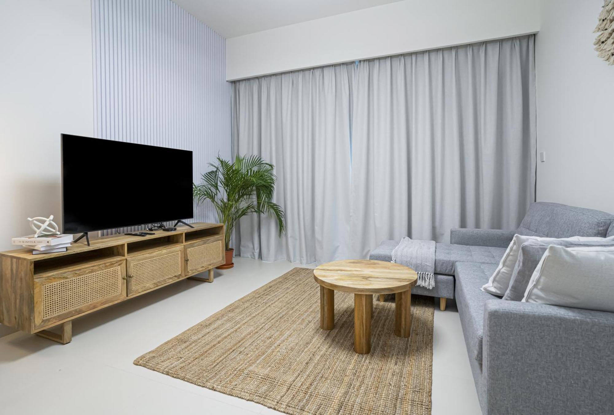 Cozy At Floor With Burj View From Balcony 173bc1 Apartment Dubai
