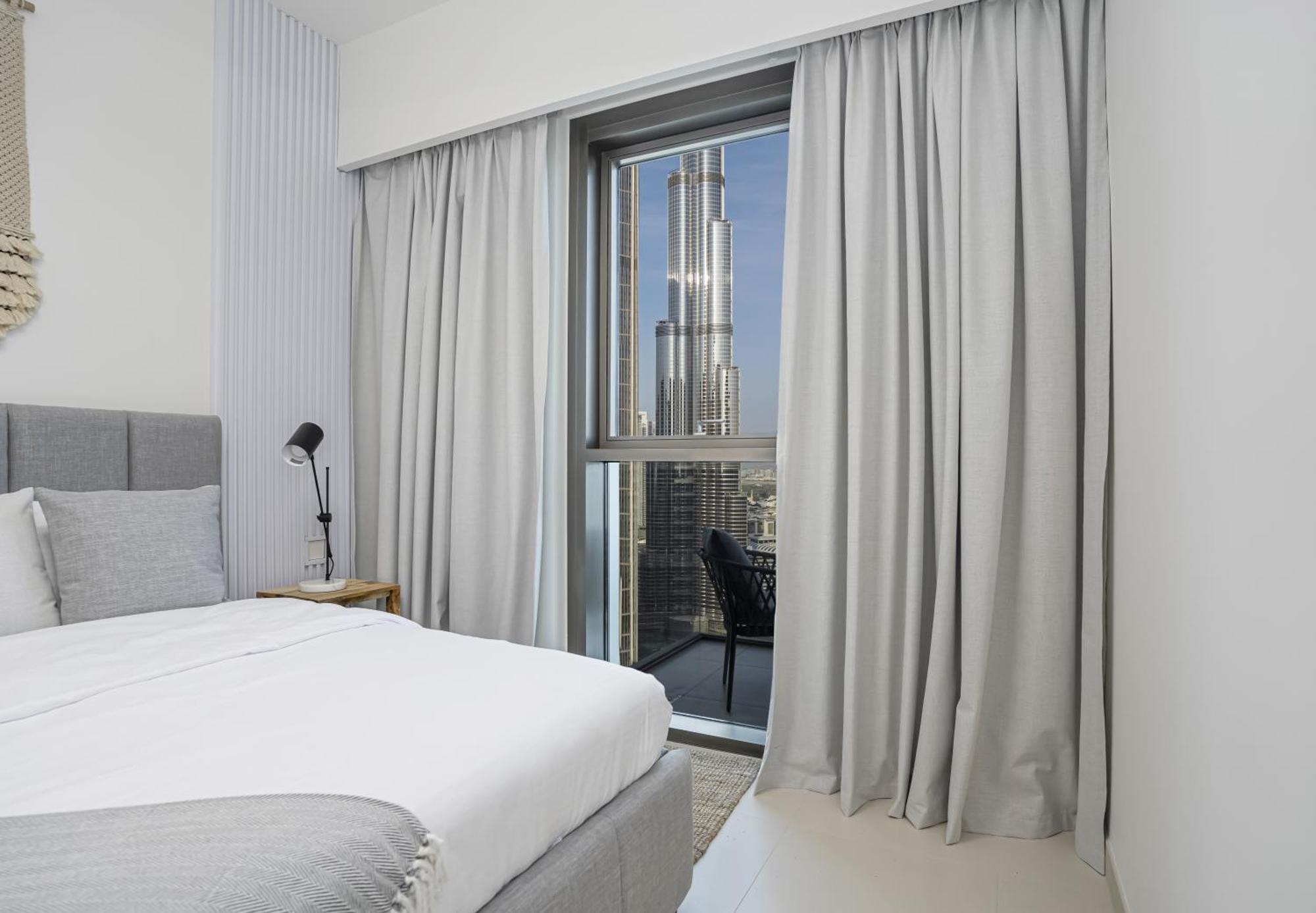 Cozy At Floor With Burj View From Balcony 173bc1 Apartment