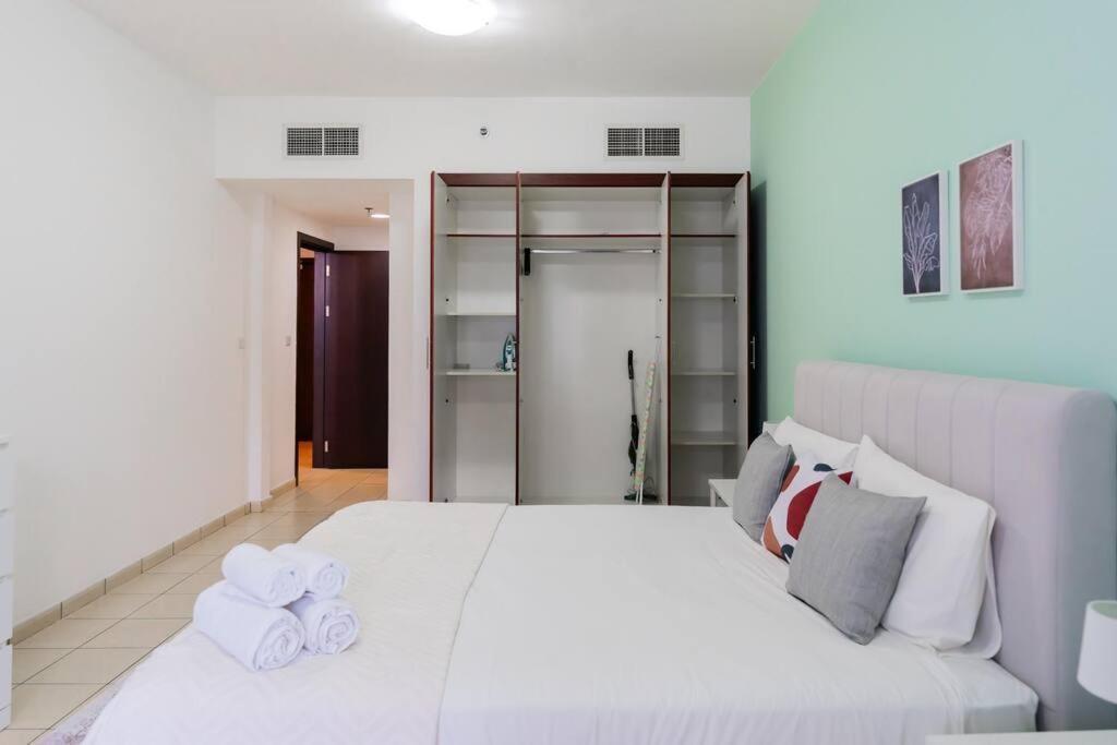 Apartment Premium 1 Bed In Autumn, Jvc Dubai