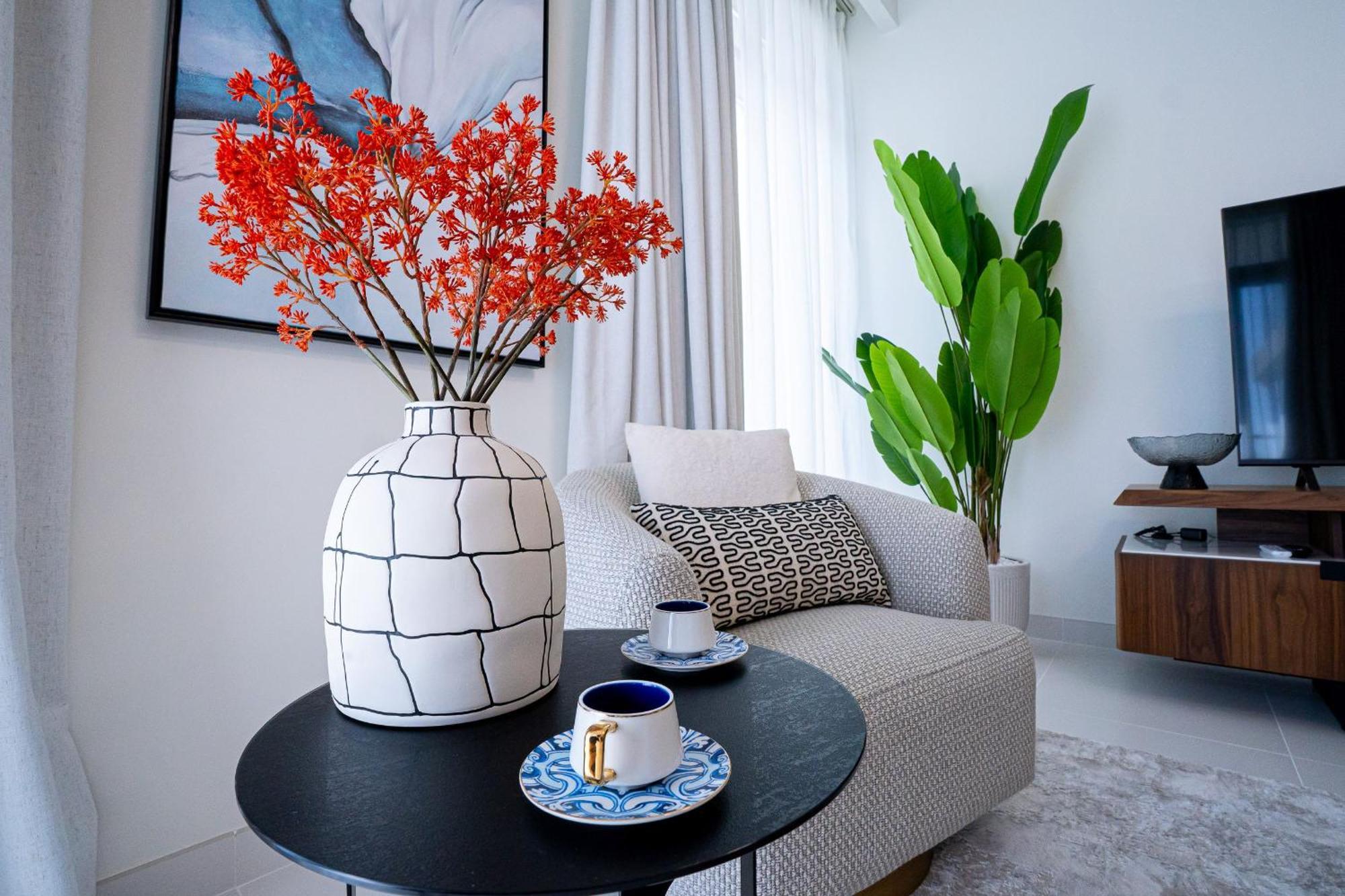 Veluxa - Luxe 2 Bedroom In Marina Vista Dubai