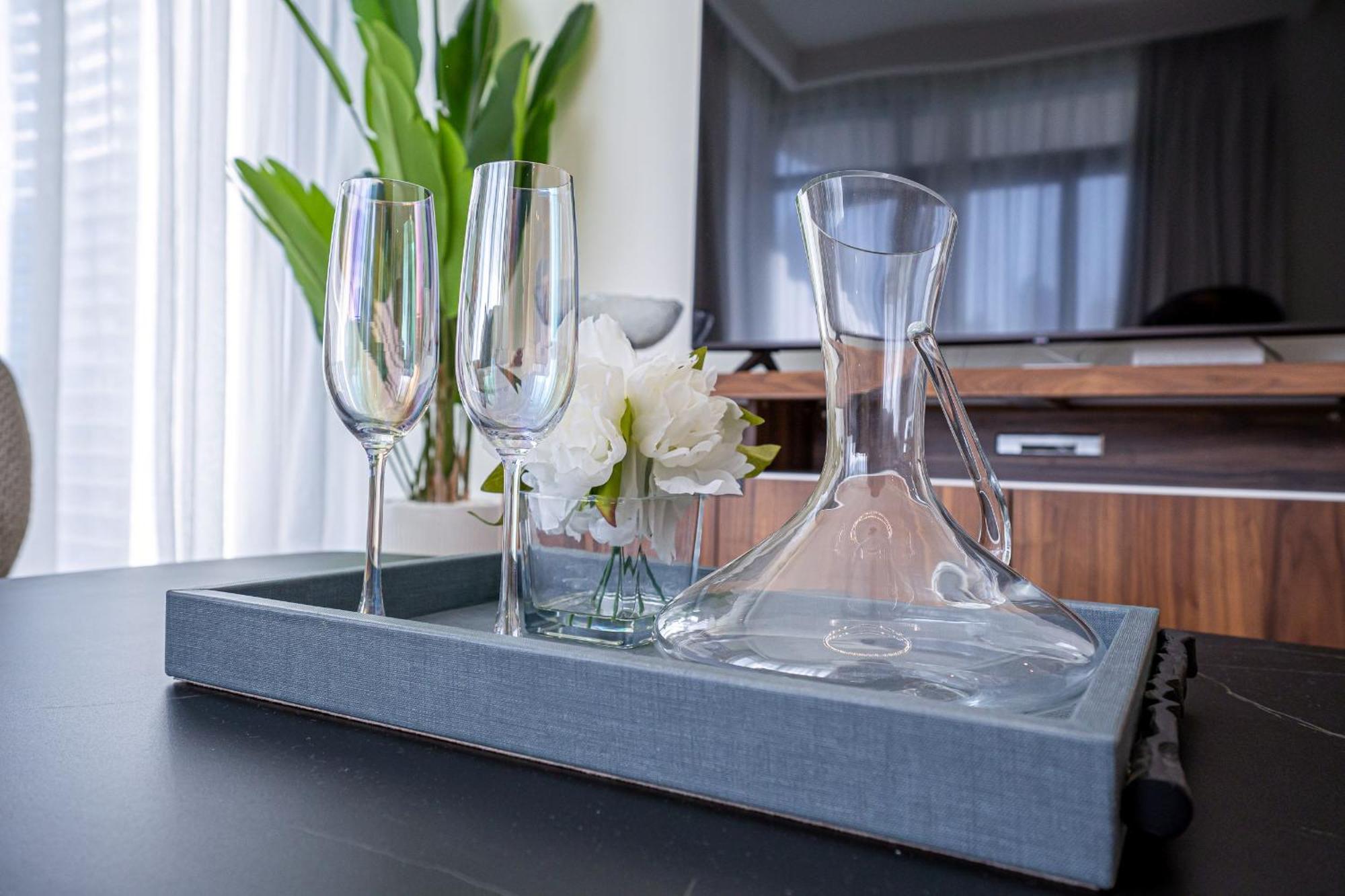 Veluxa - Luxe 2 Bedroom In Marina Vista * Dubai