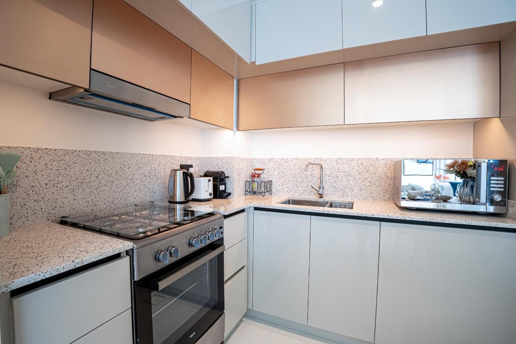 Veluxa - Luxe 2 Bedroom In Marina Vista Dubai