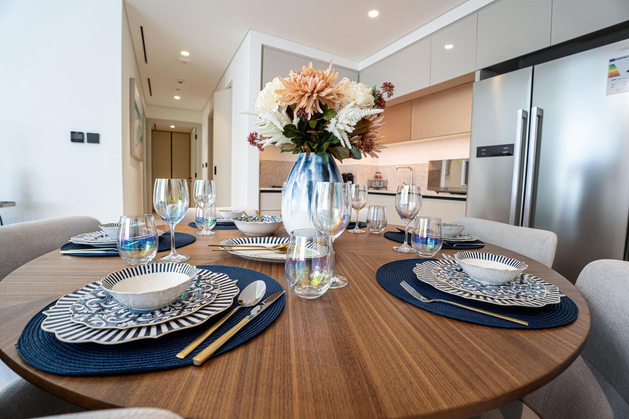 Veluxa - Luxe 2 Bedroom In Marina Vista * Dubai