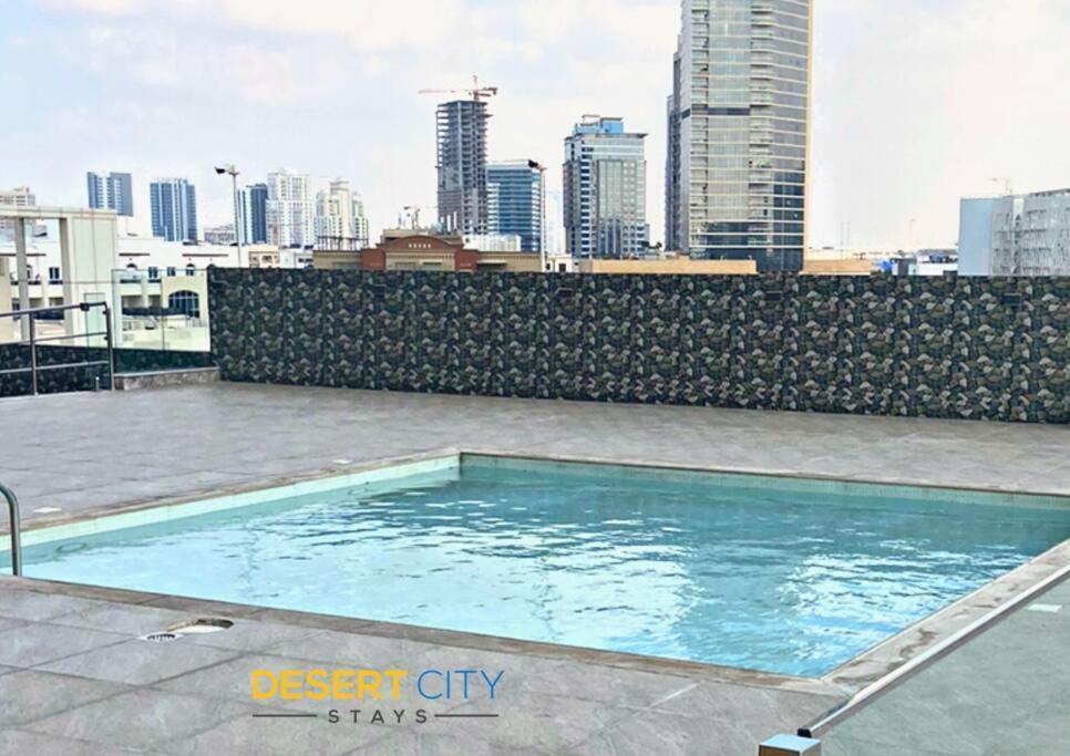 Apartment Fully Furnished In Jvc, Hosted By Desert